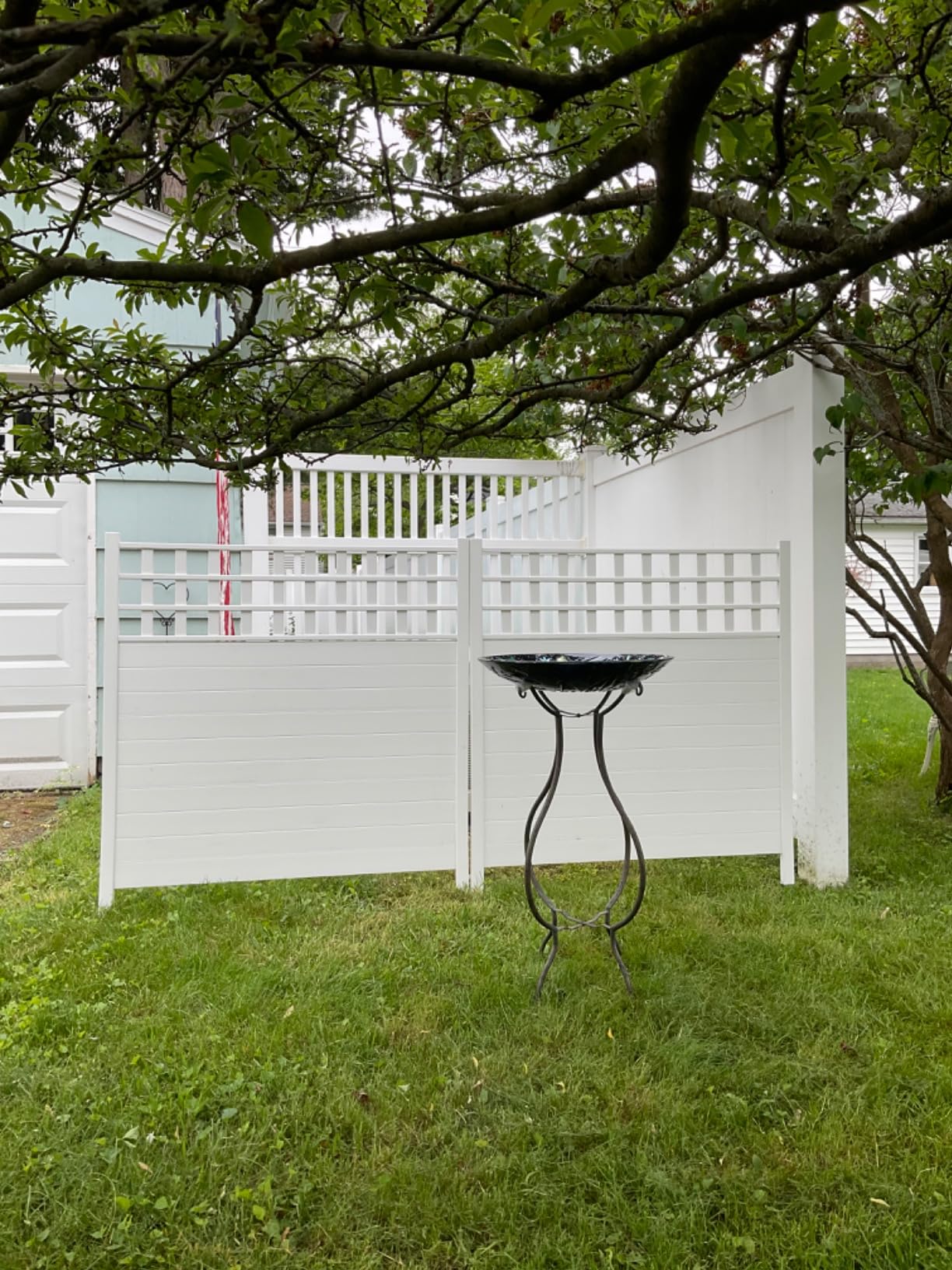 Zippity Keswick Privacy Screen and Fence, White Vinyl DIY No Dig Kit customer photo 1
