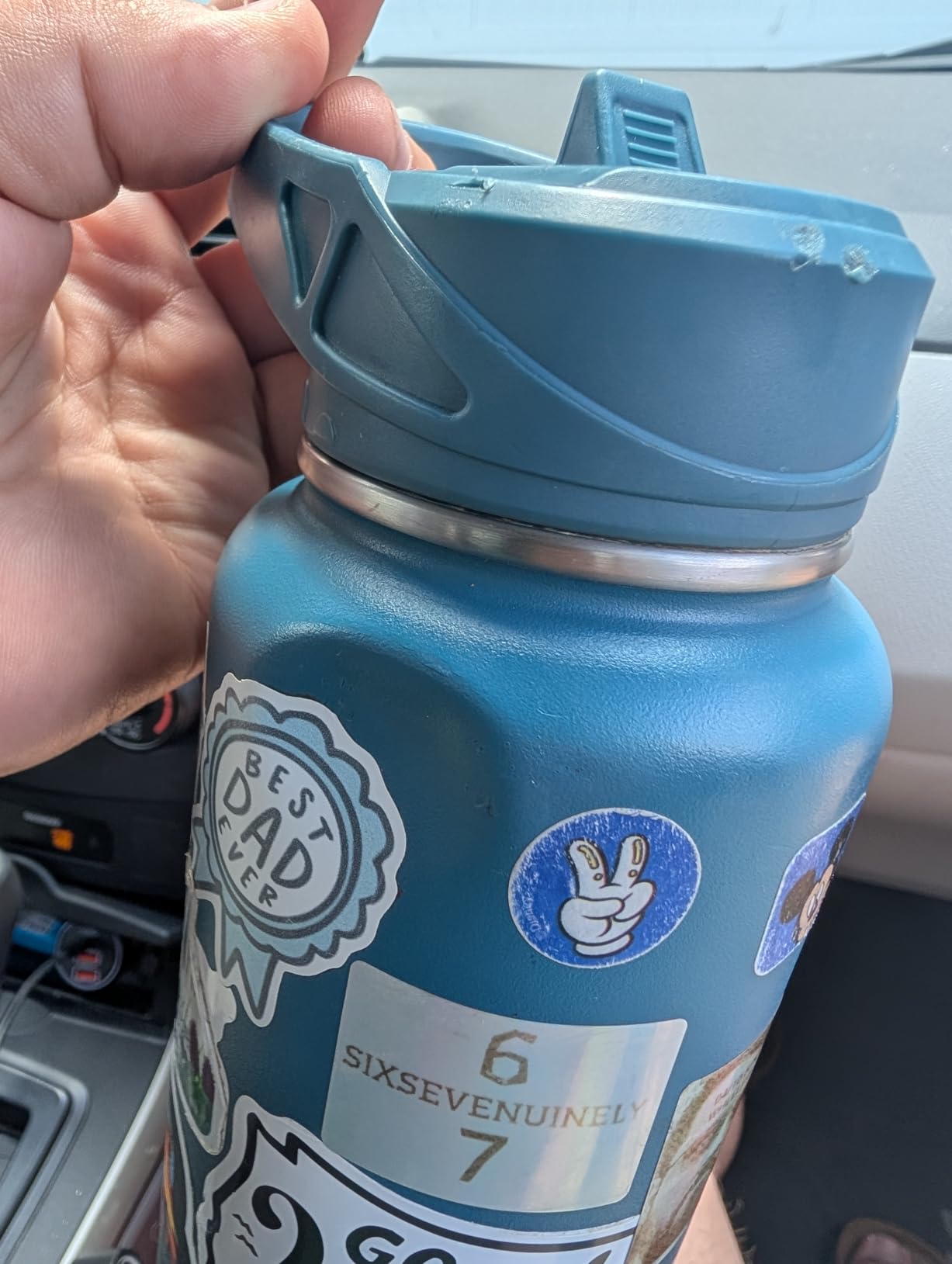CIVAGO 32 oz Insulated Stainless Steel Water Bottle With Straw and 3 Lids customer photo 2