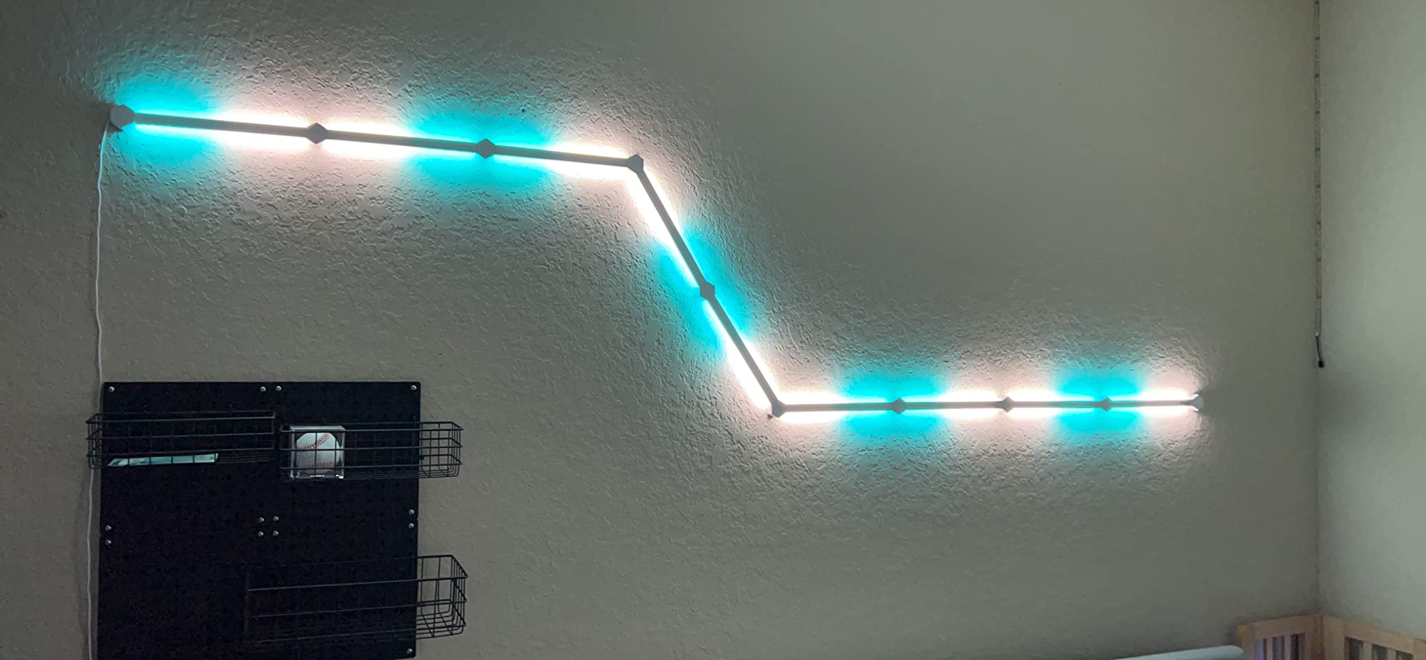 Nanoleaf Lines WiFi Smart RGBW 16M Color LED Dimmable Gaming and Home Decor Wall Lights Smarter Kit (60 Degree Smarter Kit (9 Lines)) customer photo 2