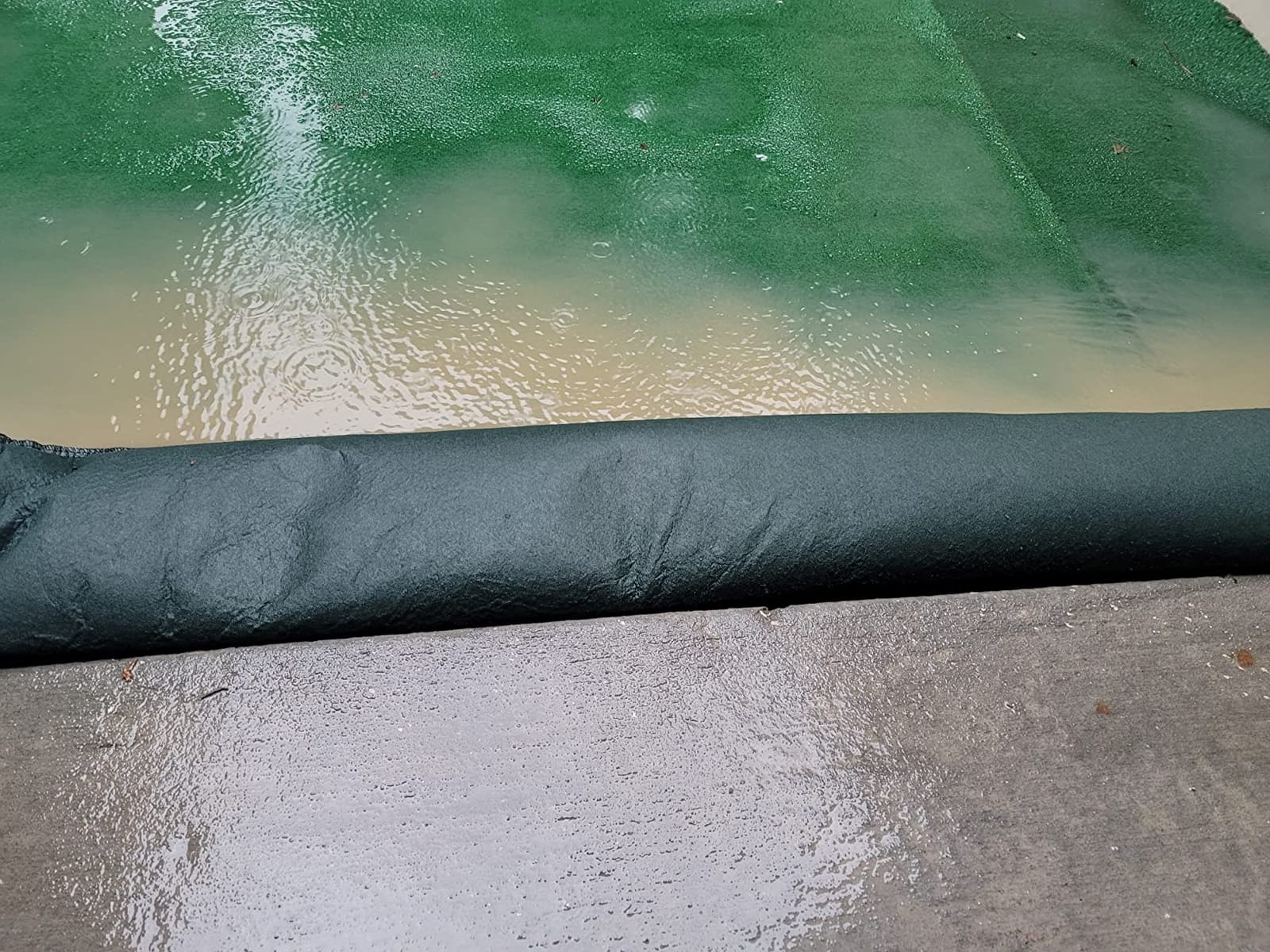 5FT Water Activated Flood Barriers for Home Door, Sandless Sand Bags for Anti Flood Control customer photo 2