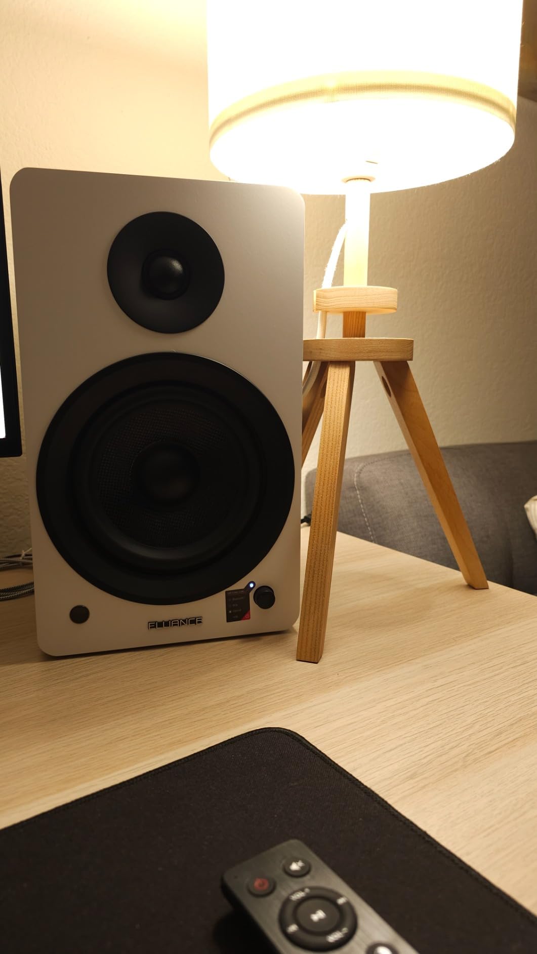 Fluance Ai61 Powered 2-Way 2.0 Stereo Bookshelf Speakers with 6.5