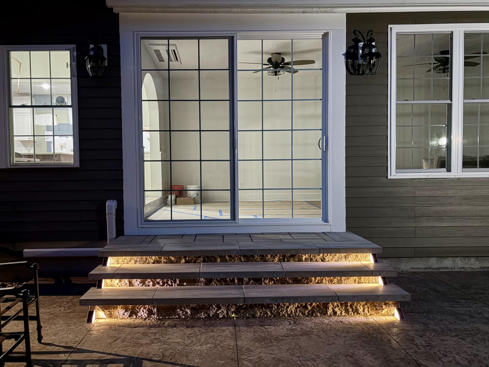 LED Solar Step Lights Waterproof Outdoor Stair Lights, Solar Deck Lights Outdoor Decor IP67 Solar Decoration Lights for Yard, Patio, Garden, Walkways, Front Door, Pathway, Driveway, Porch 6 Pack customer photo 1