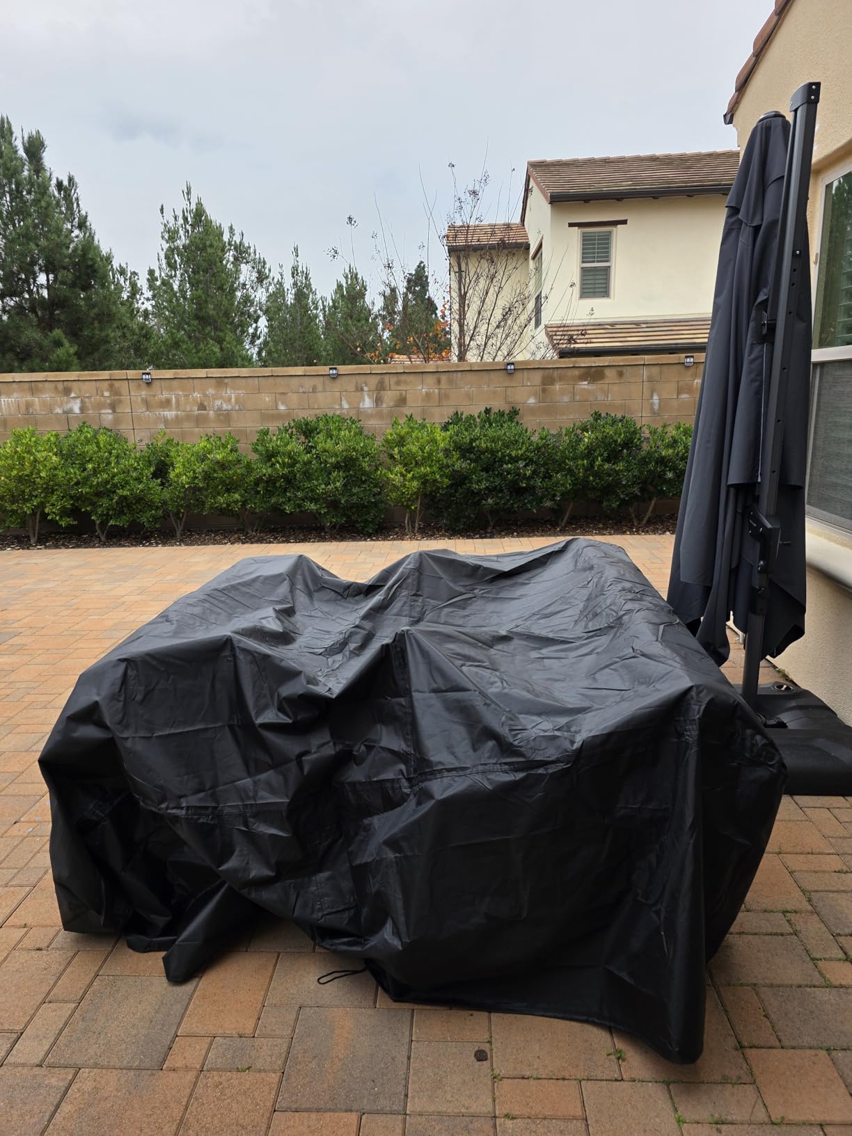 Ruimoy Patio Furniture Covers, Outdoor Furniture Cover Waterproof, General Purpose, Outside Table and Chair Covers, Heavy Duty 600D (108 Inch L x 82 Inch W x 27.9 Inch H) customer photo 1
