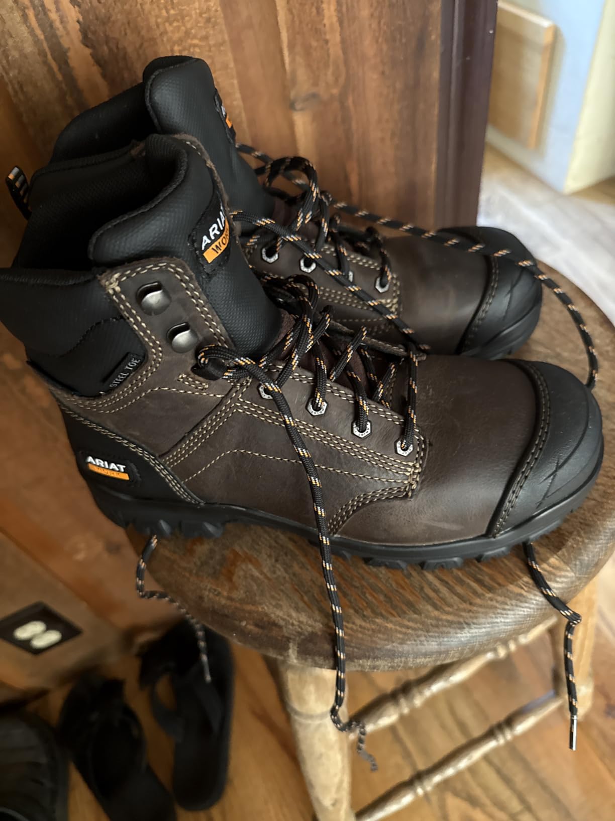 ARIAT Women's Treadfast 6