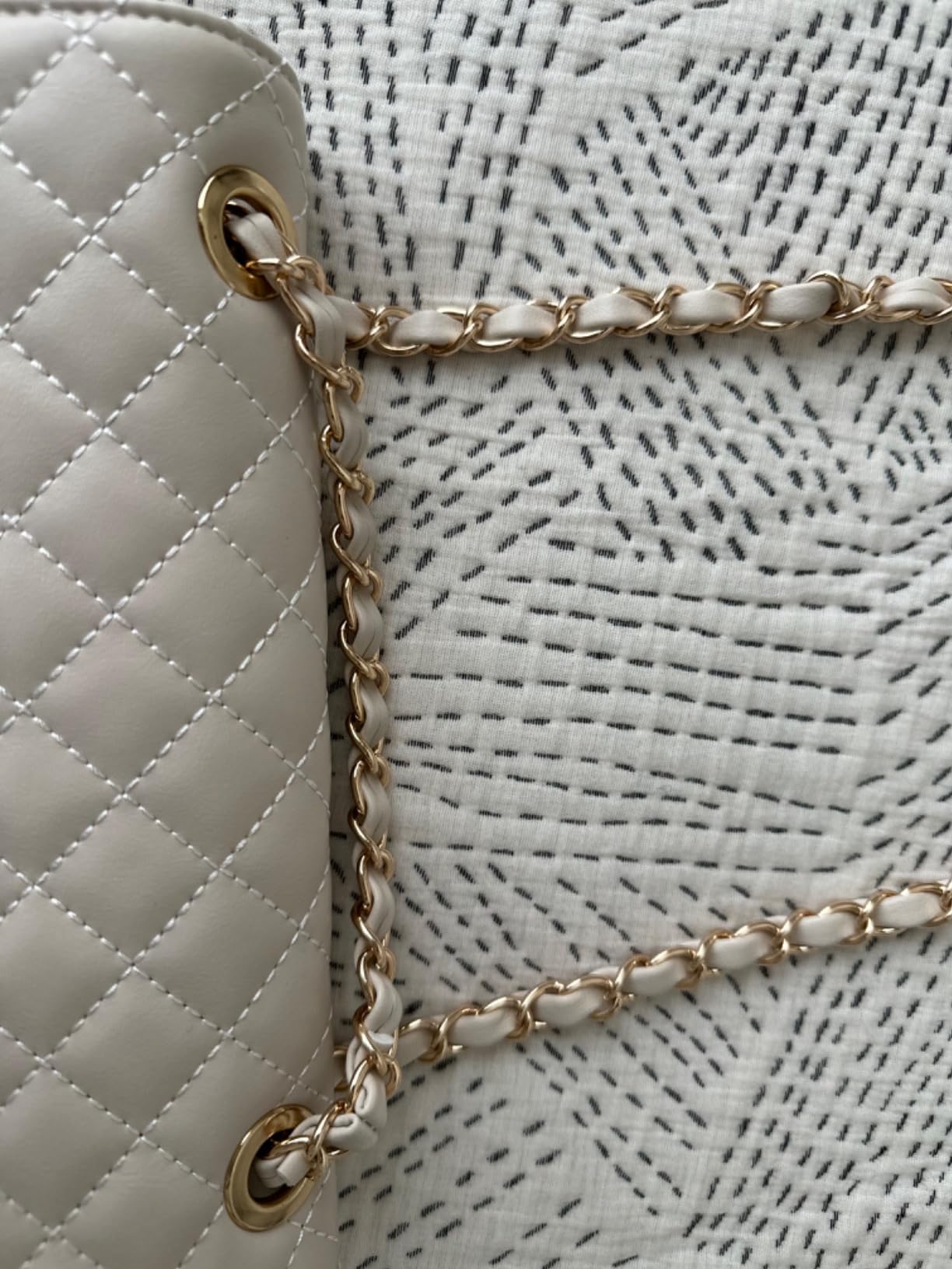 GM LIKKIE Quilted Medium Shoulder Crossbody Bag for Women customer photo 2