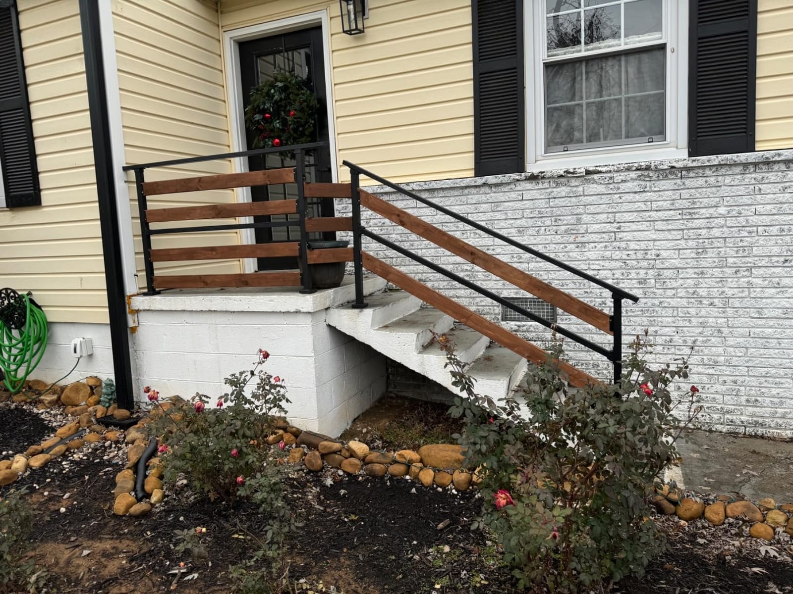 CR Fence & Rail Handrails for Outdoor Steps & Indoor Stair Railing Kit, 5-6 Steps Safety Hand Rail for Porch & Deck customer photo 2