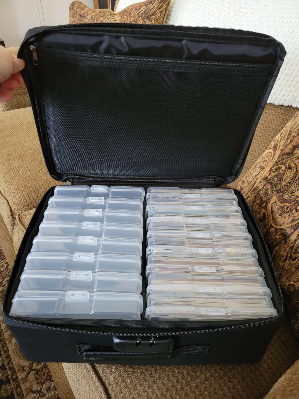 ENGPOW Fireproof Photo Storage Box with 16 Inner 4 x 6 Photo Case (Clear), Photo Box Organizer with Lock, Collapsible Portable Photo Storage Containers with Handle for Photos, Picture, Valuables customer photo 2