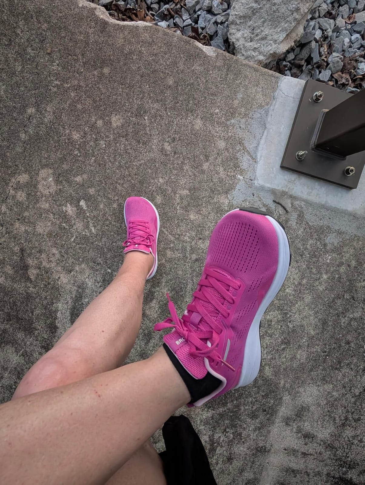 BRONAX Womens Wide Toe Box Road Running Shoes S71 customer photo 2