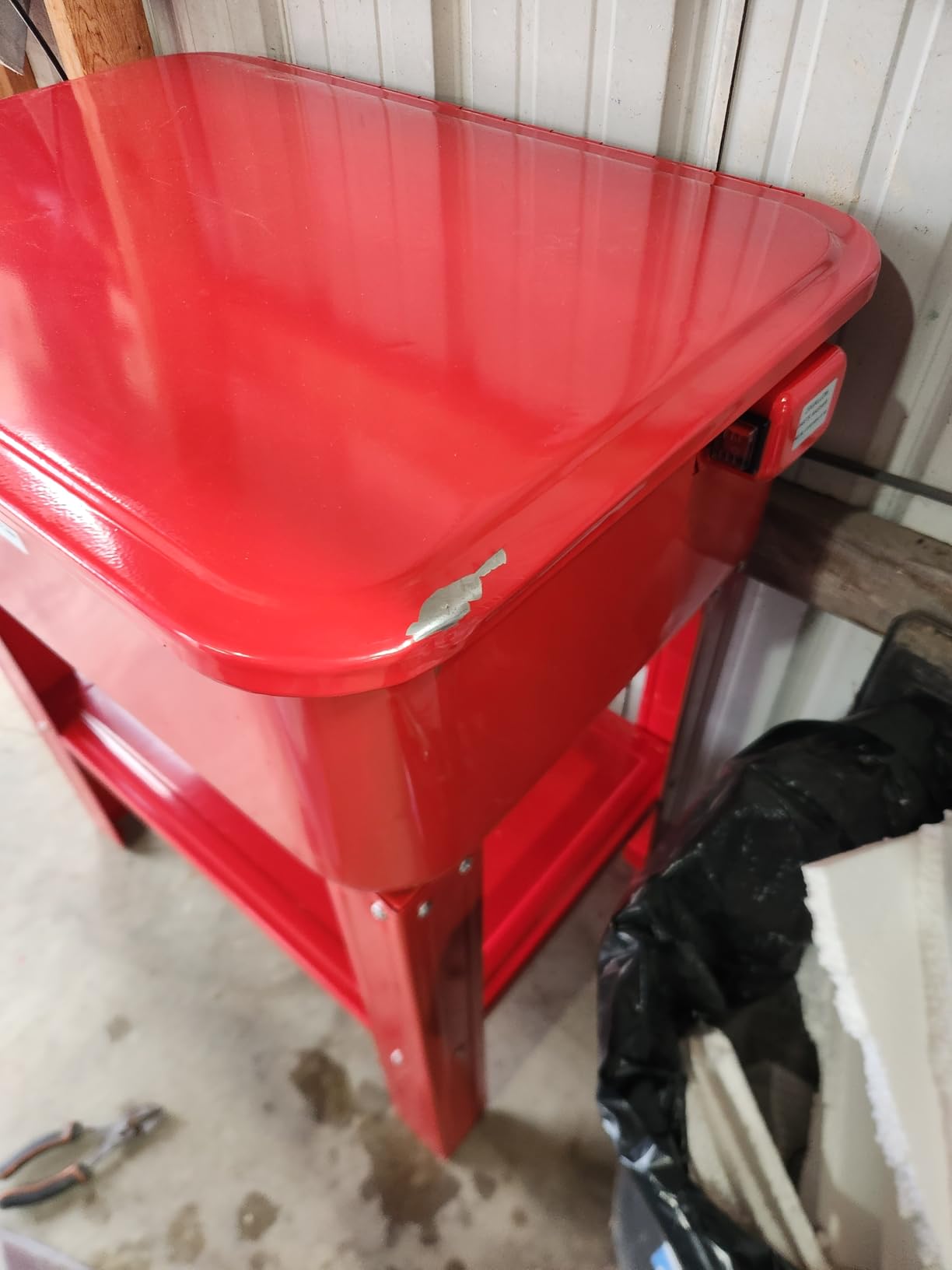 20 Gallon Automotive Parts Washer Cleaner Cabinet, Red customer photo 1