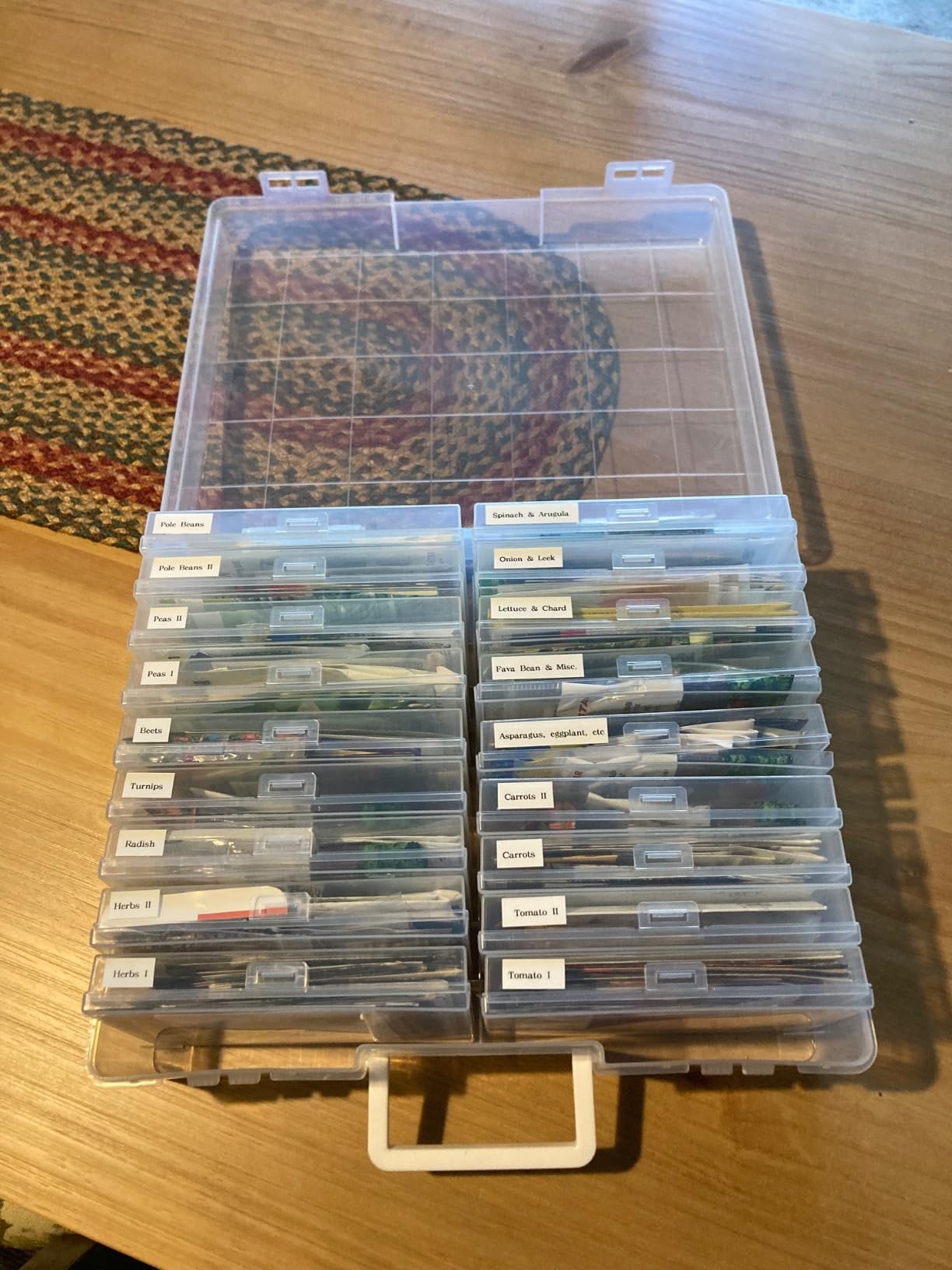 Lifewit 4x6 Photo Storage Box, 18 pcs Inner Photo Case with Lids, Clear Photo Organizers with 1 Sheet Label Sticker, Plastic Craft Storage Box for Seeds Sticker Cards Pictures Stamps Office Supplies customer photo 1