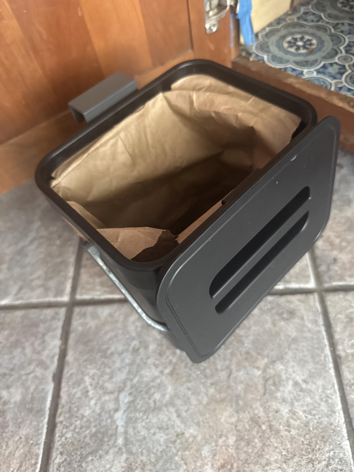 stonespace 1.3 Gal Kitchen Compost Bin, Hanging Trash Can for Cabinet Door | Under Sink Mountable, Compost Pail, For Kitchen, For Countertop customer photo 2