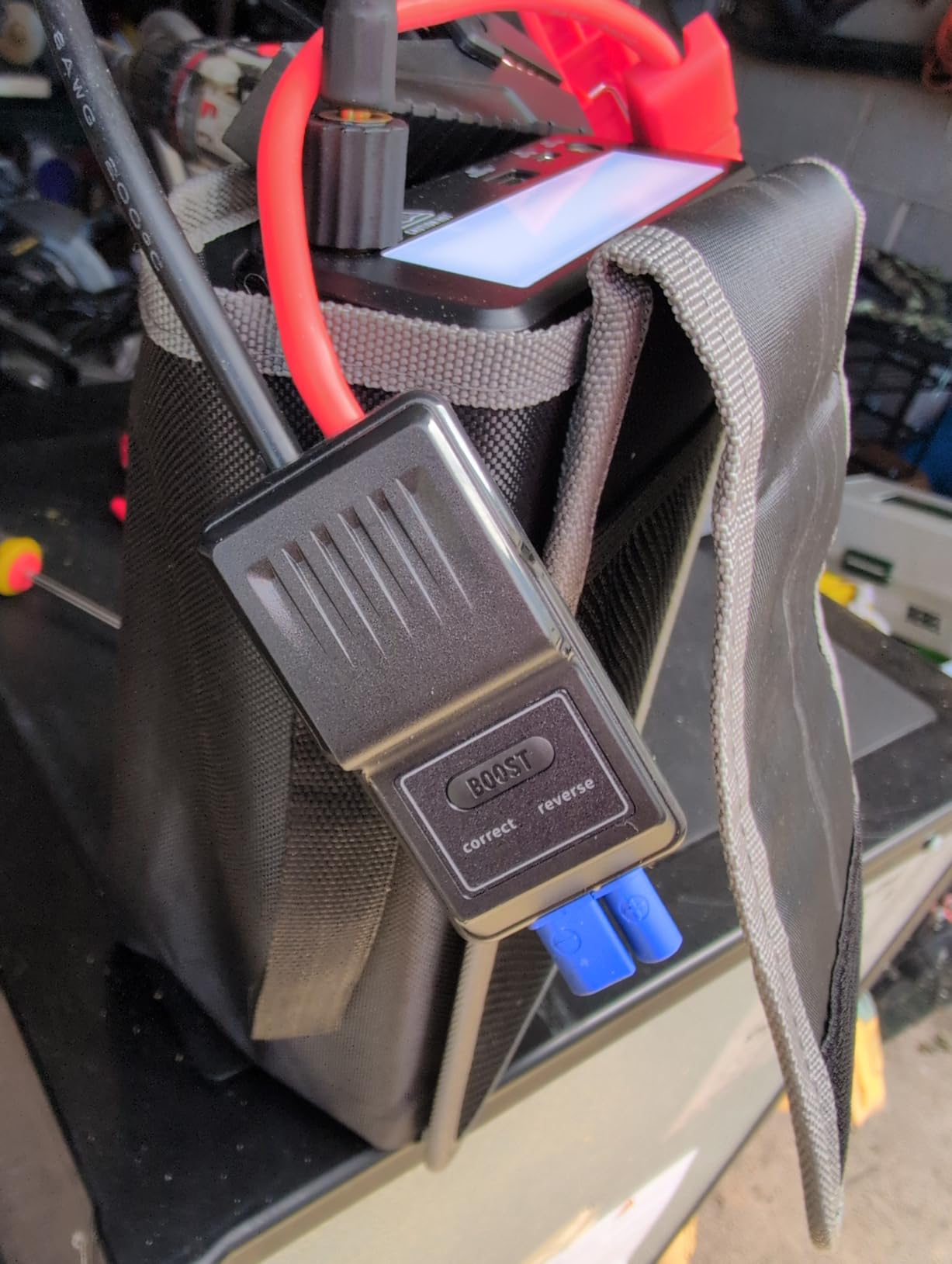 VTOMAN X7 Jump Starter with Air Compressor, 160PSI Auto-Off Tire Inflator customer photo 2