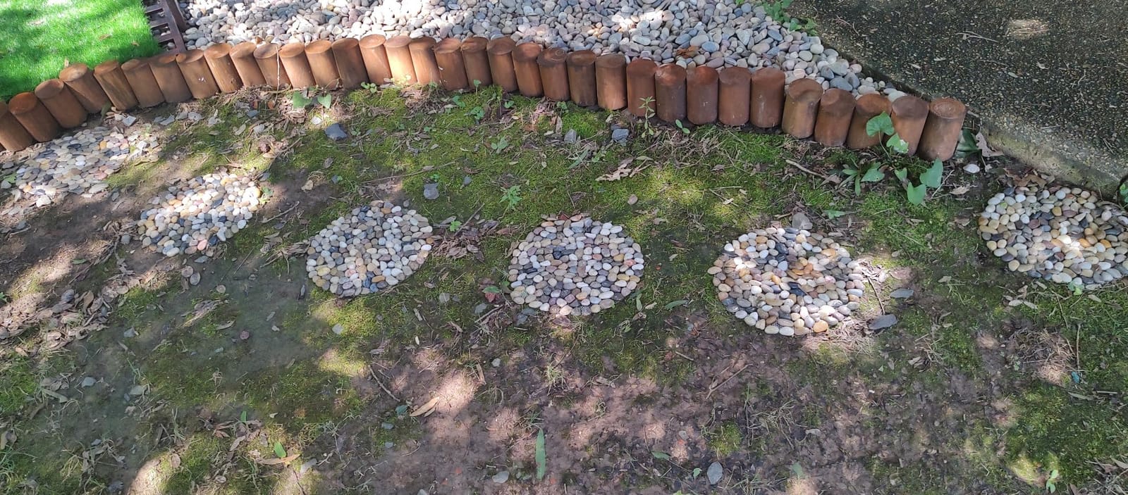 River Rock Stepping Stones Outdoor for Garden Walkway, 10 inch Diameter 6 Pcs Round Shape Paver Step Stones Polished Pebble River Stone Mat for Yard Lawn Patio Pathway Walk Way - Multi-Color customer photo 1