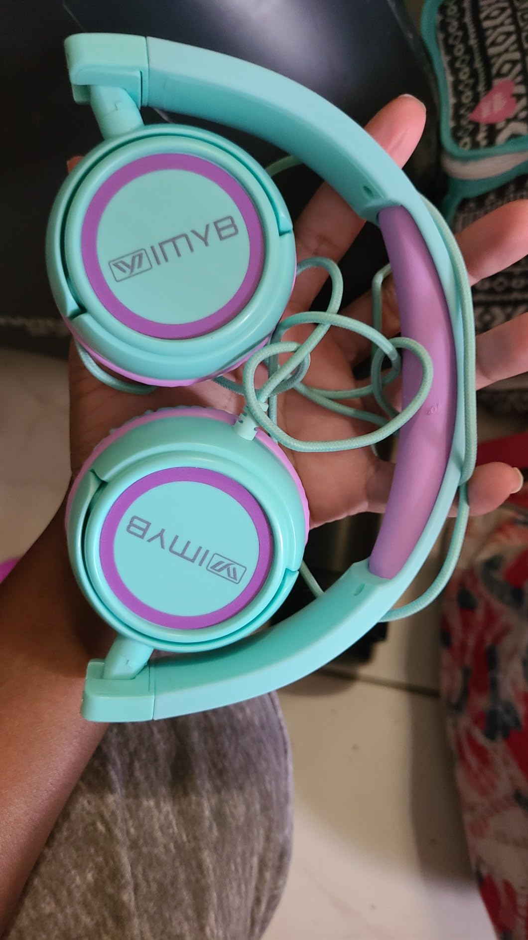 IMYB V1 Kids Headphones, 85dB Wired for School, Toddler 2-12 Boys Girls customer photo 2