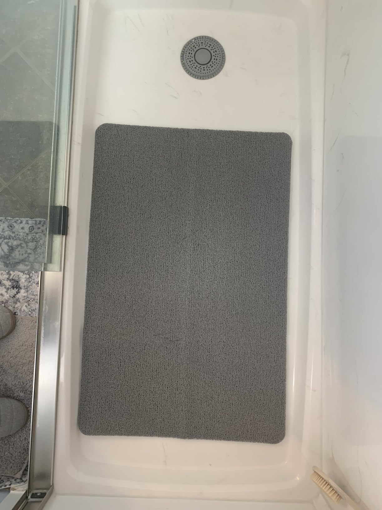 Hargiis Non Slip Bathtub Mat, Anti Slip Shower Mat, Fast Drying Bath Tub Mats, Foot Scrubber Mat, Anti Slip Mat for Tub, Floor, Bathroom, Home, Kitchen, Hotel (Beige 24
