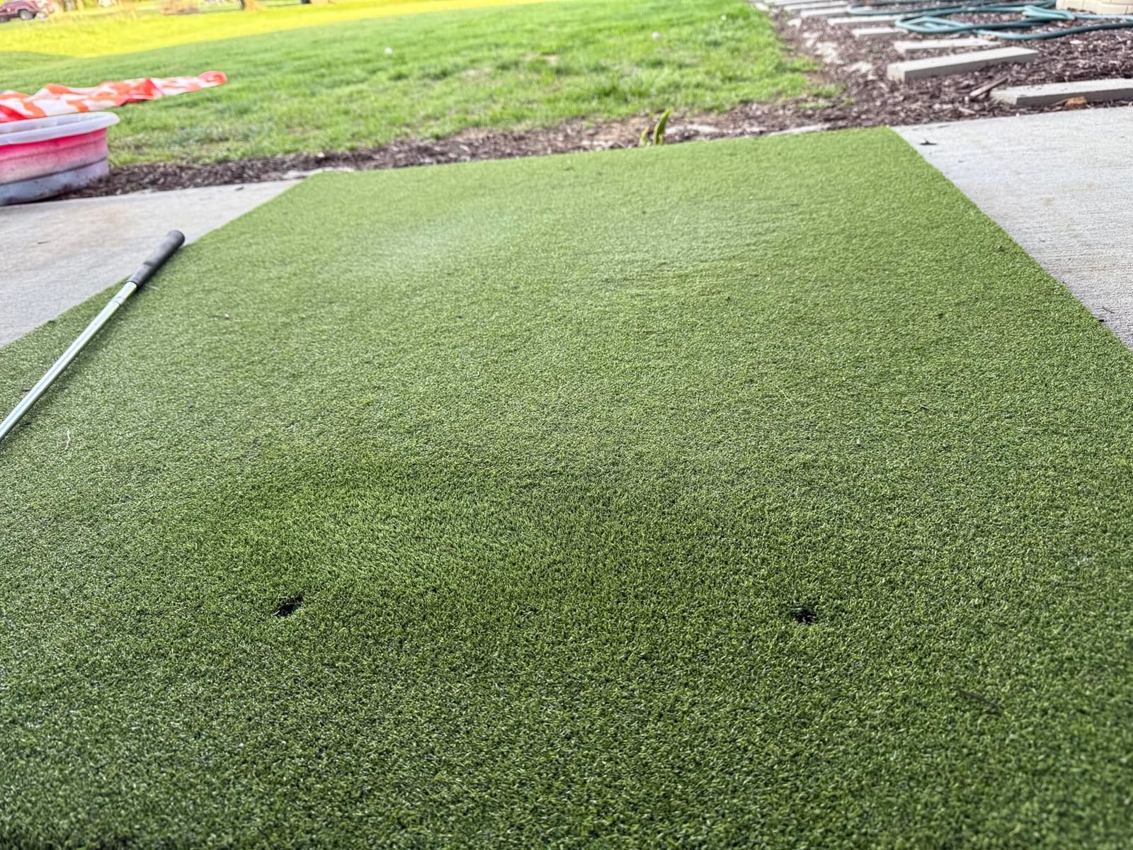 Golfguru Golf Mat, 5x4ft/5x5ft Dense Elite Golf Hitting Mats Practice with 10 Balls, 9 Tees, Heavy Duty Artificial Hitting Training Mat for Backyard Driving Chipping Indoor Outdoor Simulators customer photo 1