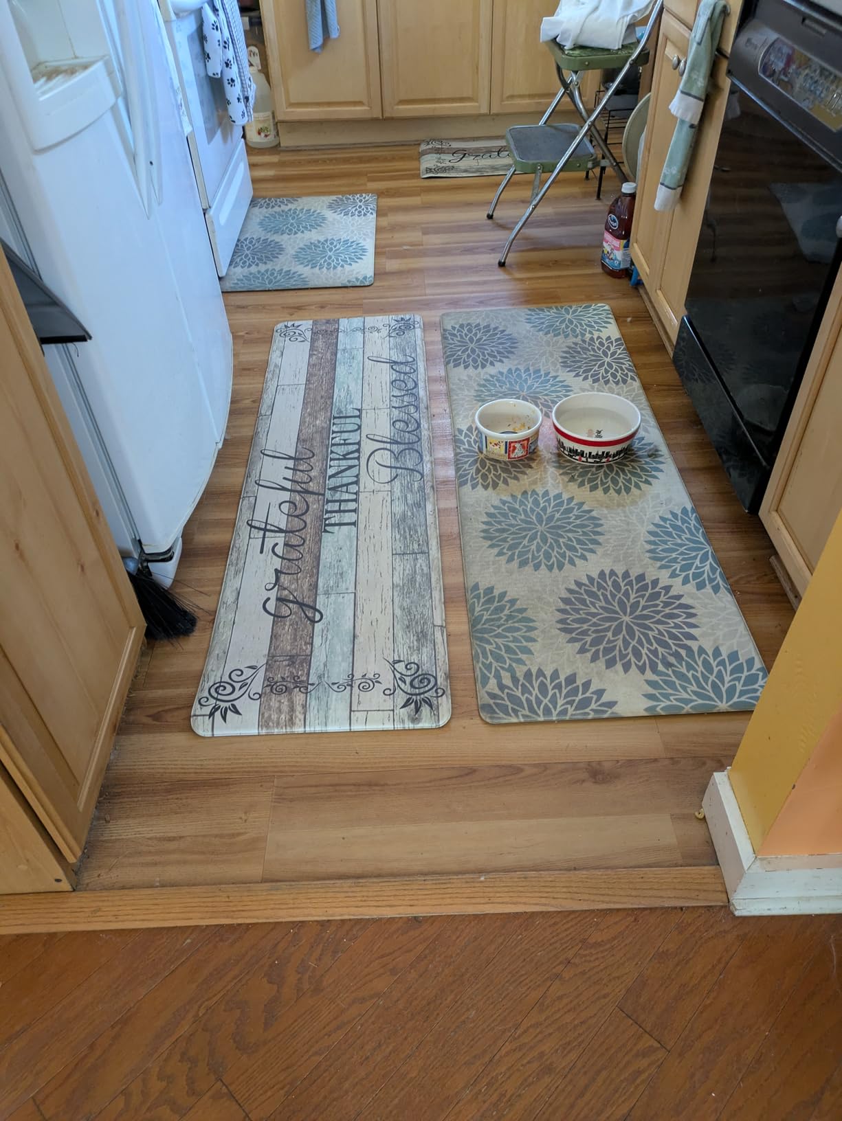 HEBE Anti Fatigue Kitchen Mat Set of 2, Cushioned Kitchen Mats for Floor customer photo 2