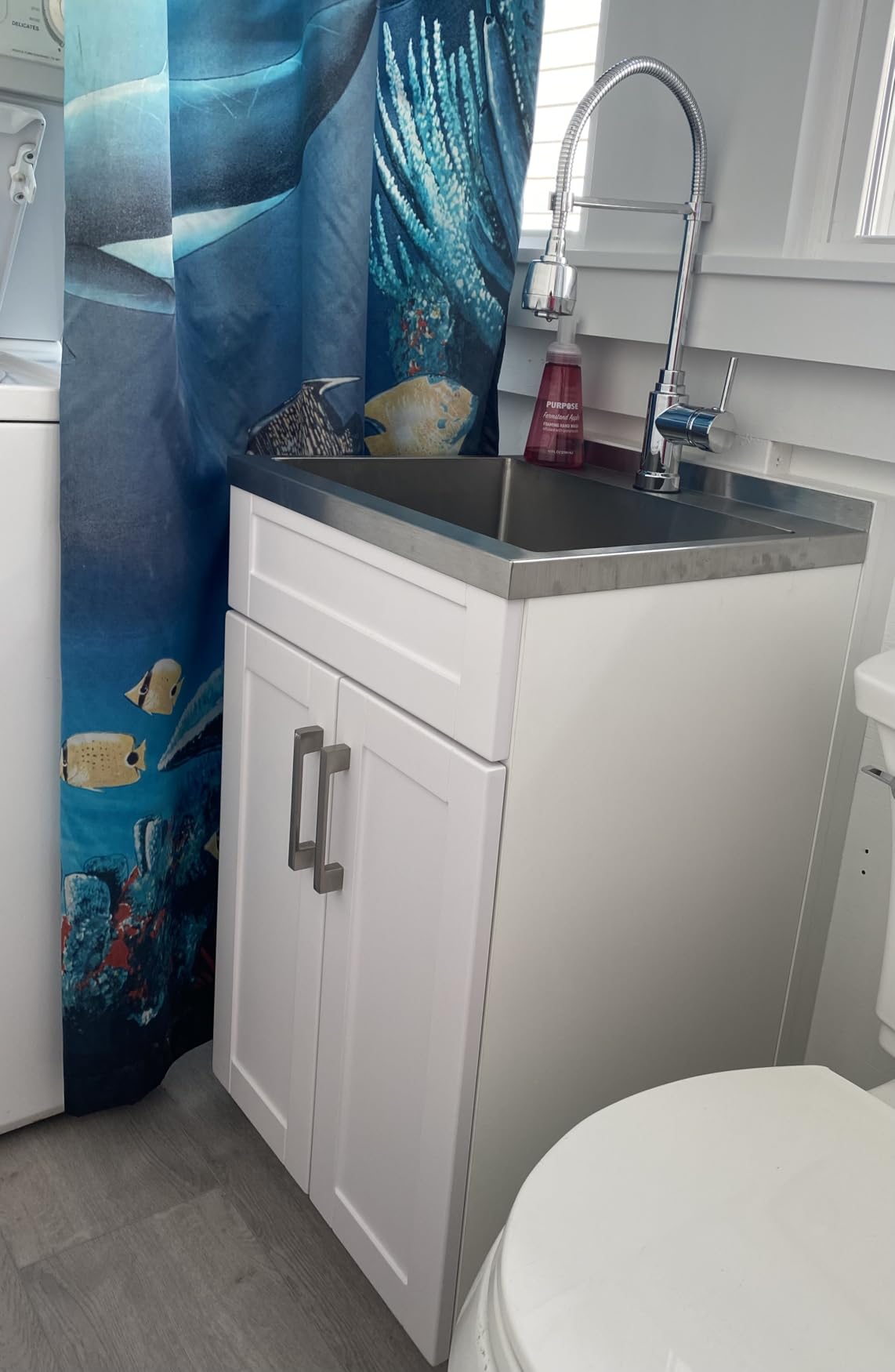 SIMPLIHOME Hennessy 20