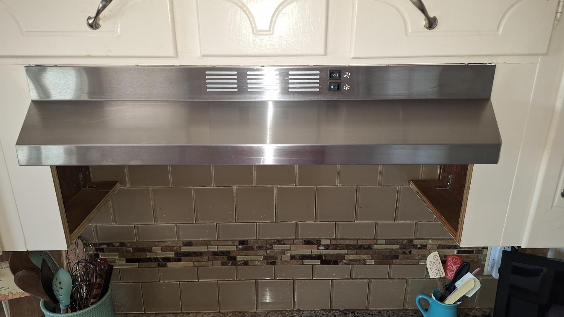 Range Hood 30 inch Under Cabinet, Stainless Steel Kitchen Vent Hood 280CFM, Built-in Kitchen Stove Hood w/Rocker Button Control, Ducted/Ductless Convertible Duct, 2 Speeds Fan, Bright LED Light customer photo 1