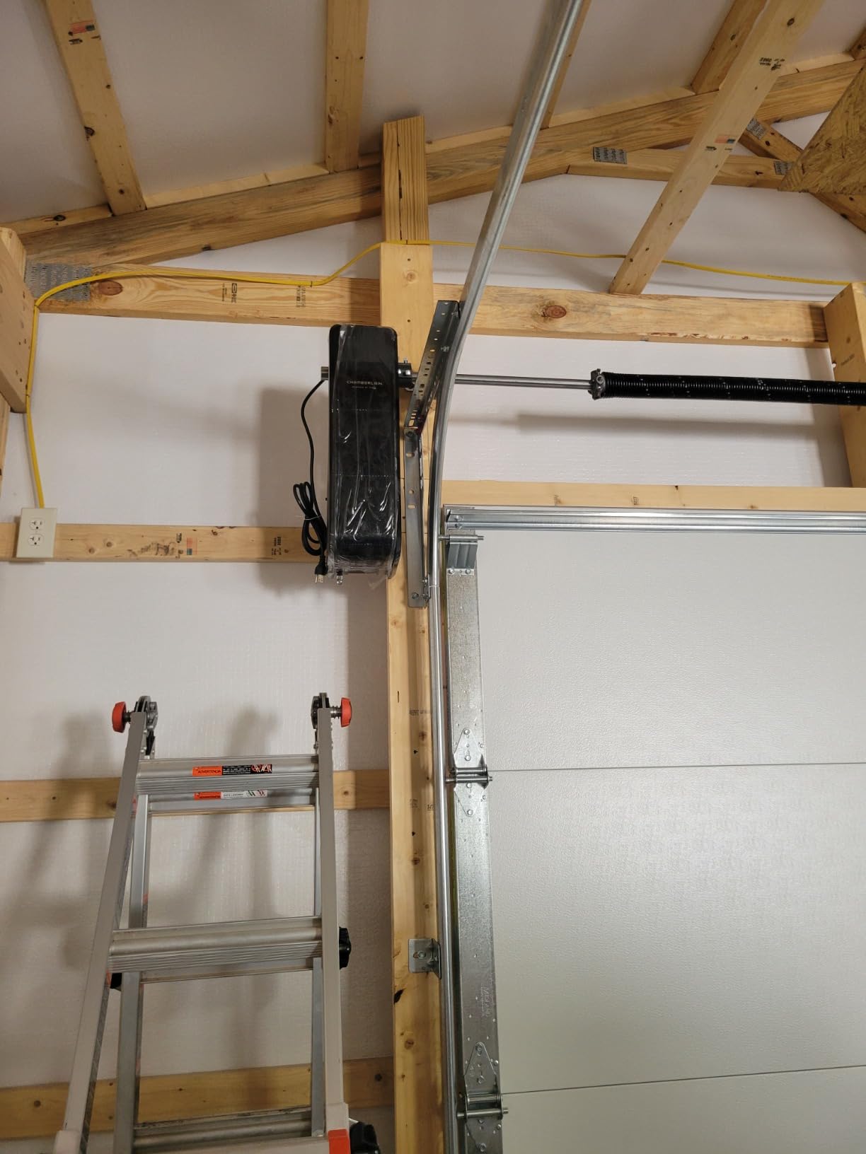 Chamberlain Wall Mount myQ Garage Door Opener, Battery Backup customer photo 1