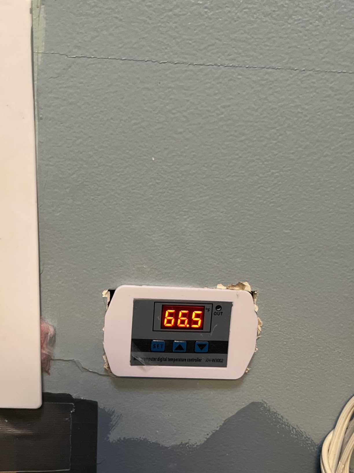 Cupohus Heat Tape for Water Pipes with Digital Display Thermostat 30FT, Freeze Protection Self-Regulating Heat Trace Cable for Metal, Plastic Home Pipes, Roof and RV, 110-120V customer photo 1