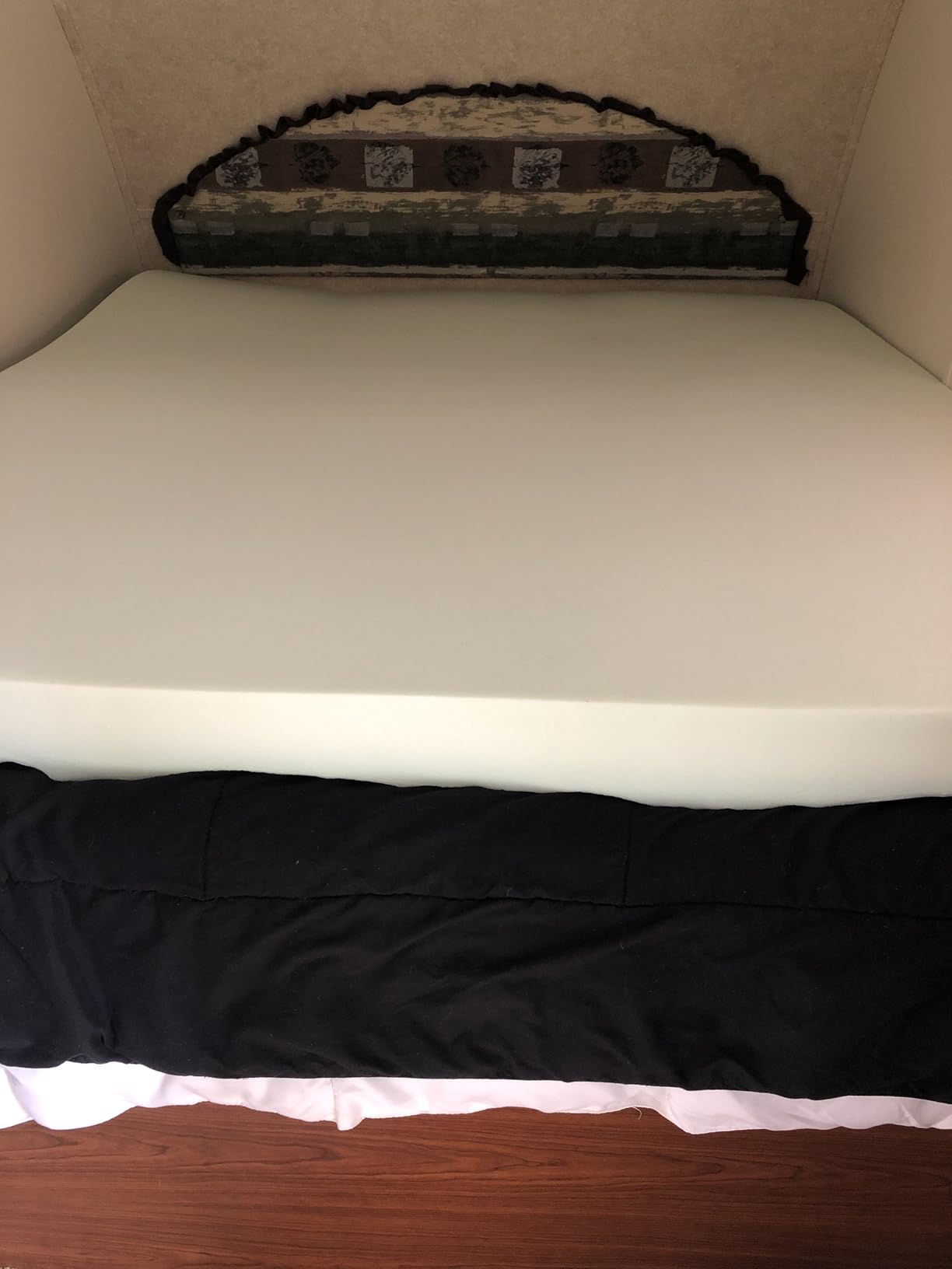 ZINUS 3 Inch Green Tea Memory Foam Mattress Topper, Pressure-Relieving Layer, Ideal for Back Pain Relief, Compact WONDERBOX Packaging, CertiPUR-US Certified, Queen customer photo 1