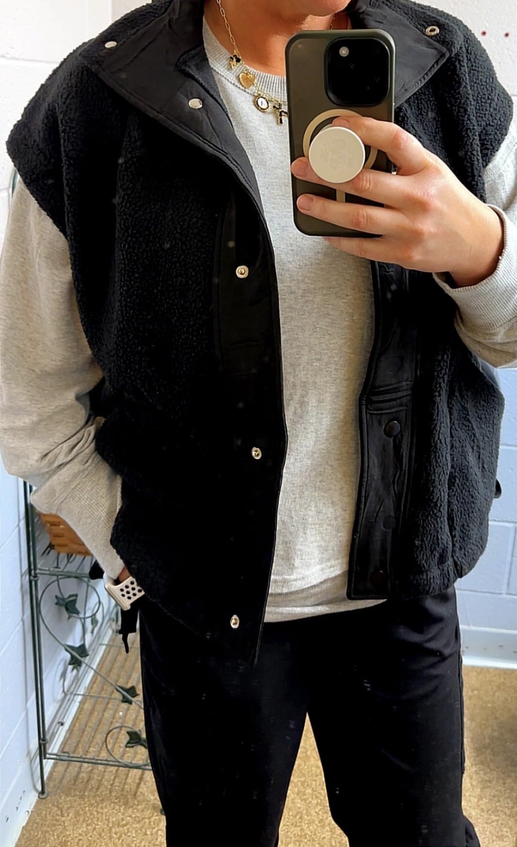 OPCAKM Women's Fuzzy Fleece Vest Sleeveless Sherpa Jacket customer photo 2