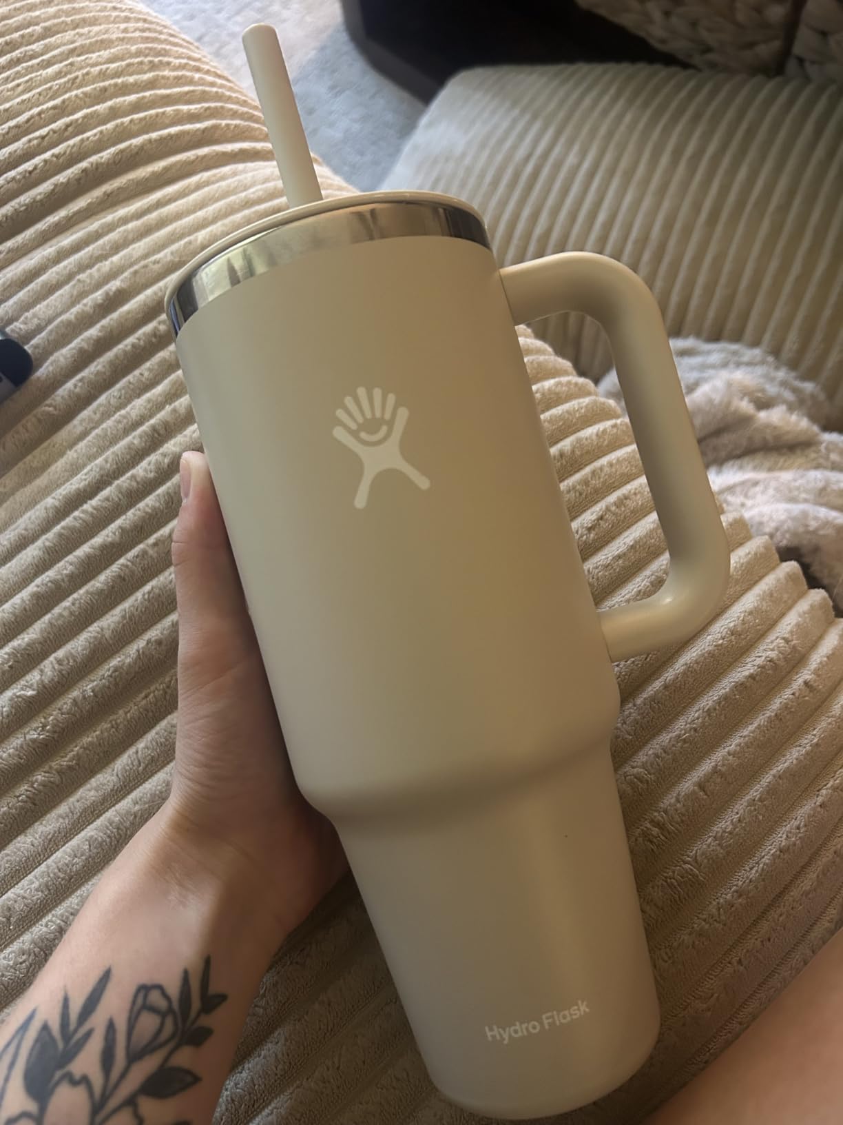 Hydro Flask Travel Tumbler with Handle, Lid and Straw - Insulated Stainless Steel in 40 Oz Agave customer photo 2