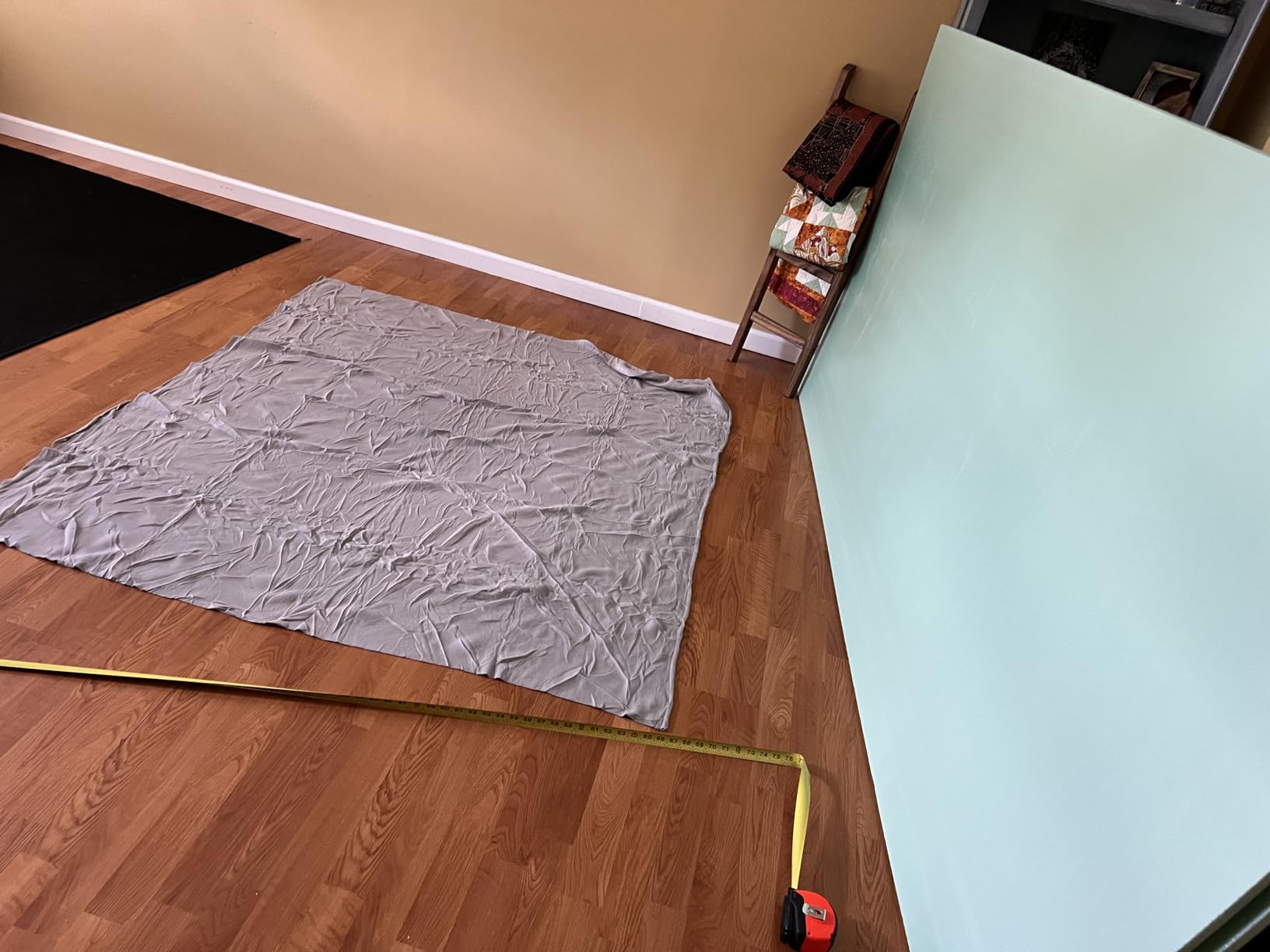 Buryeah 1 Pcs Quilt Design Wall 72 x 60 Inches, No Grid, White | Flannel for Quilting Layout, Double Sided Fleece Boards, No-pin Design Surface, Lightweight Blocks Arrangement, Reusable customer photo 1