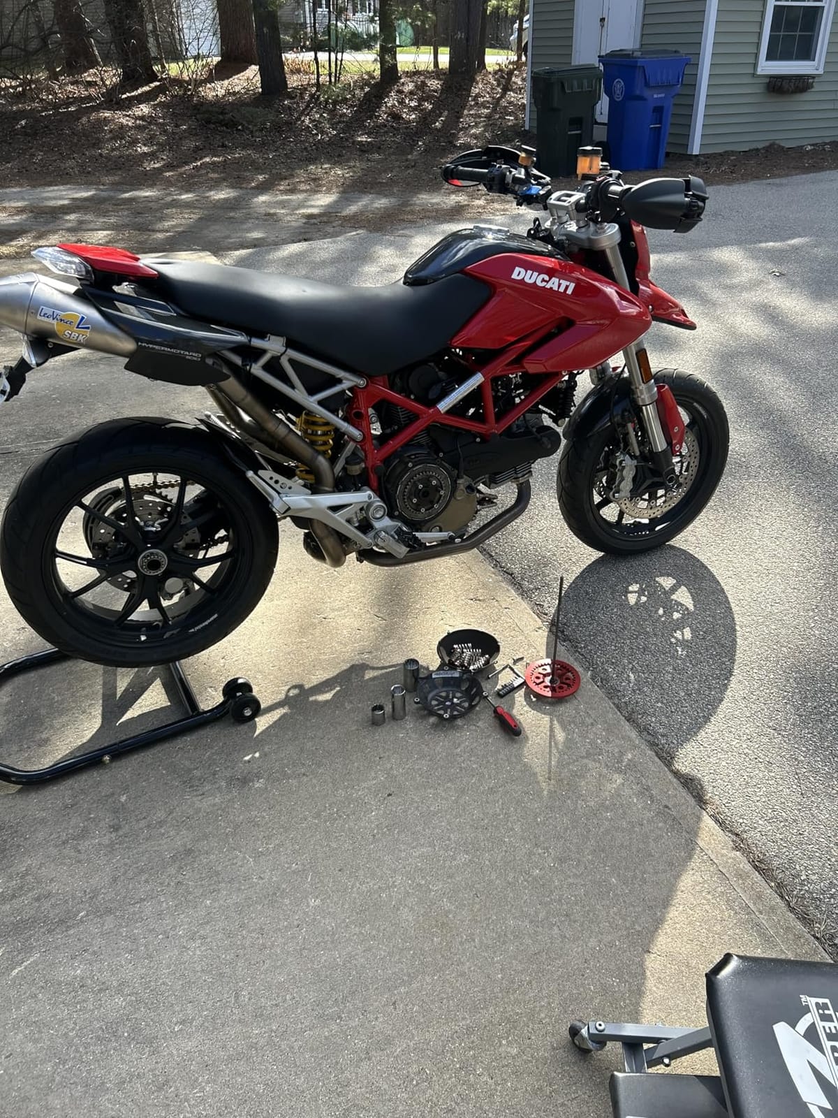 Single Sided Swingarm Motorcycle Stand Lift with 21.7 mm pin, Motorcycle Wheel Stand, Motorcycle Rear Stand, Lifting Accessories, Compatible with Ducati Models customer photo 1