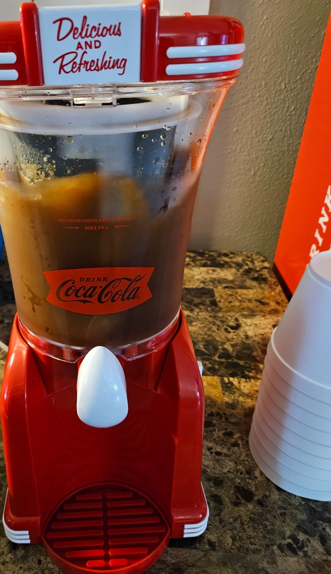Nostalgia Frozen Drink Maker and Margarita Machine for Home - 32-Ounce Slushy Maker with Stainless Steel Flow Spout - Easy to Clean and Double Insulated - Retro Red customer photo 2