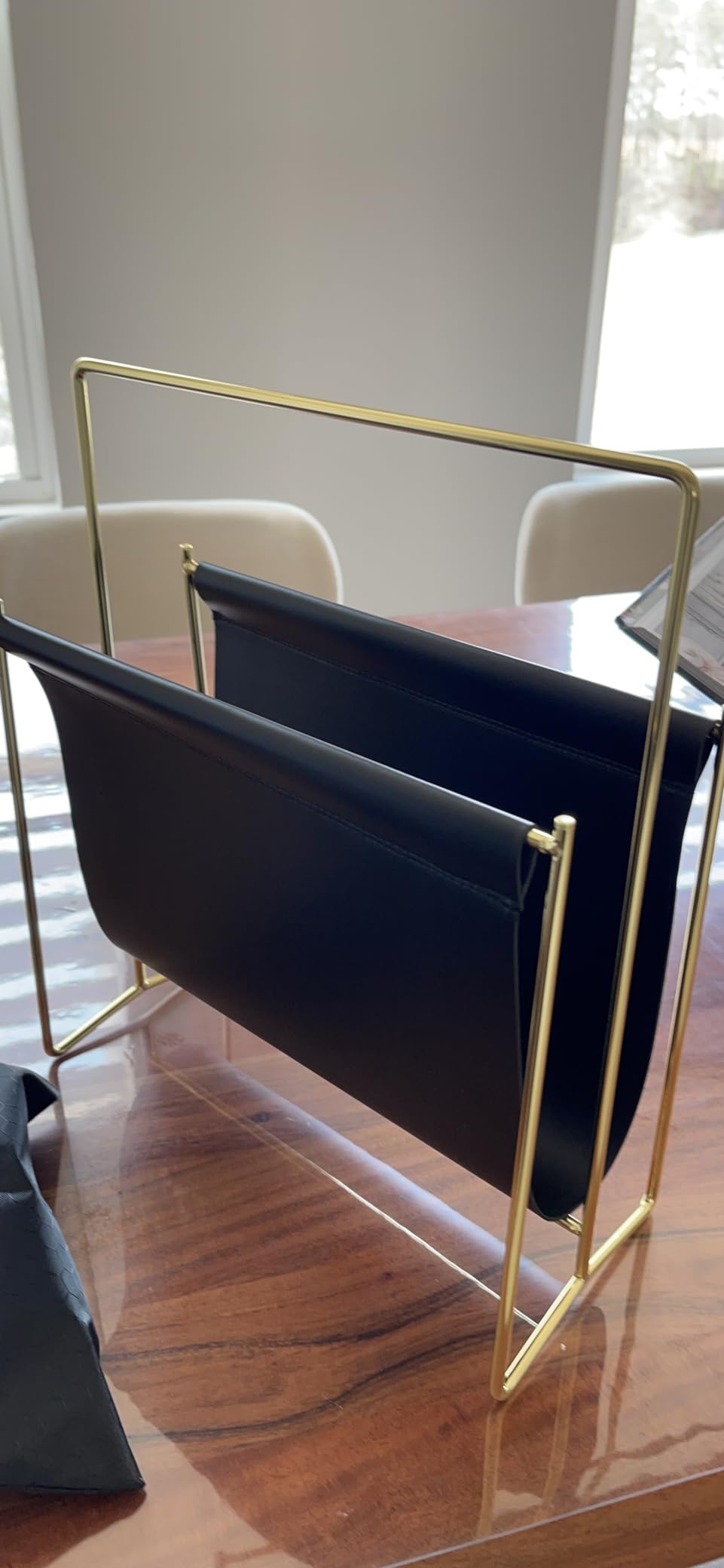 MyGift 15-Inch Magazine Holder Brown Leatherette Sling & Brass Plated Metal | Modern Metal Frame Faux Leather Sling Style Newspaper Rack for Home, Bathroom, Office Decor Freestanding Literature Display customer photo 2