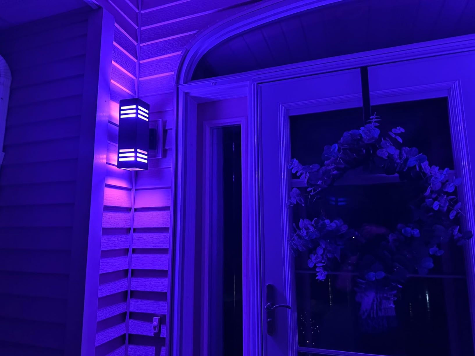 wowlite Smart RGB Outdoor Wall Lights, Up & Down Color-Changing, 2 Pack customer photo 1