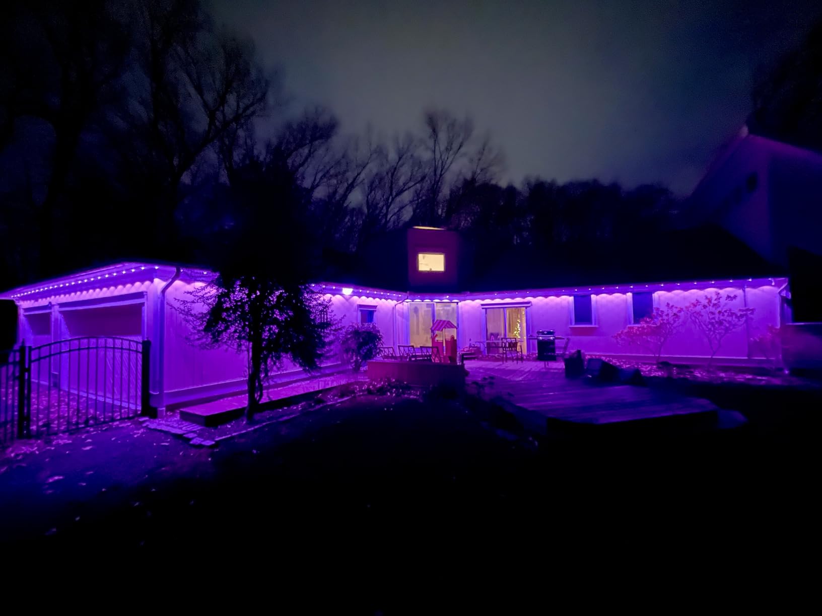 Govee Permanent Outdoor Lights 2, 100ft RGBIC Outdoor Lights with 100 Modes customer photo 2
