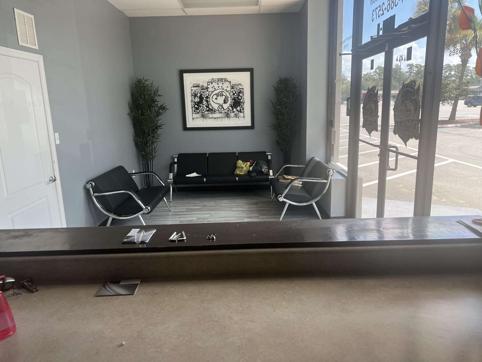 Kinsuite 3-Seat Office Reception Waiting Room Chairs - Guest & Reception Chairs for Salon Barber Bench Airport Bank Hall Visitor Guest Black PU Leather Office Sofa, Black customer photo 2