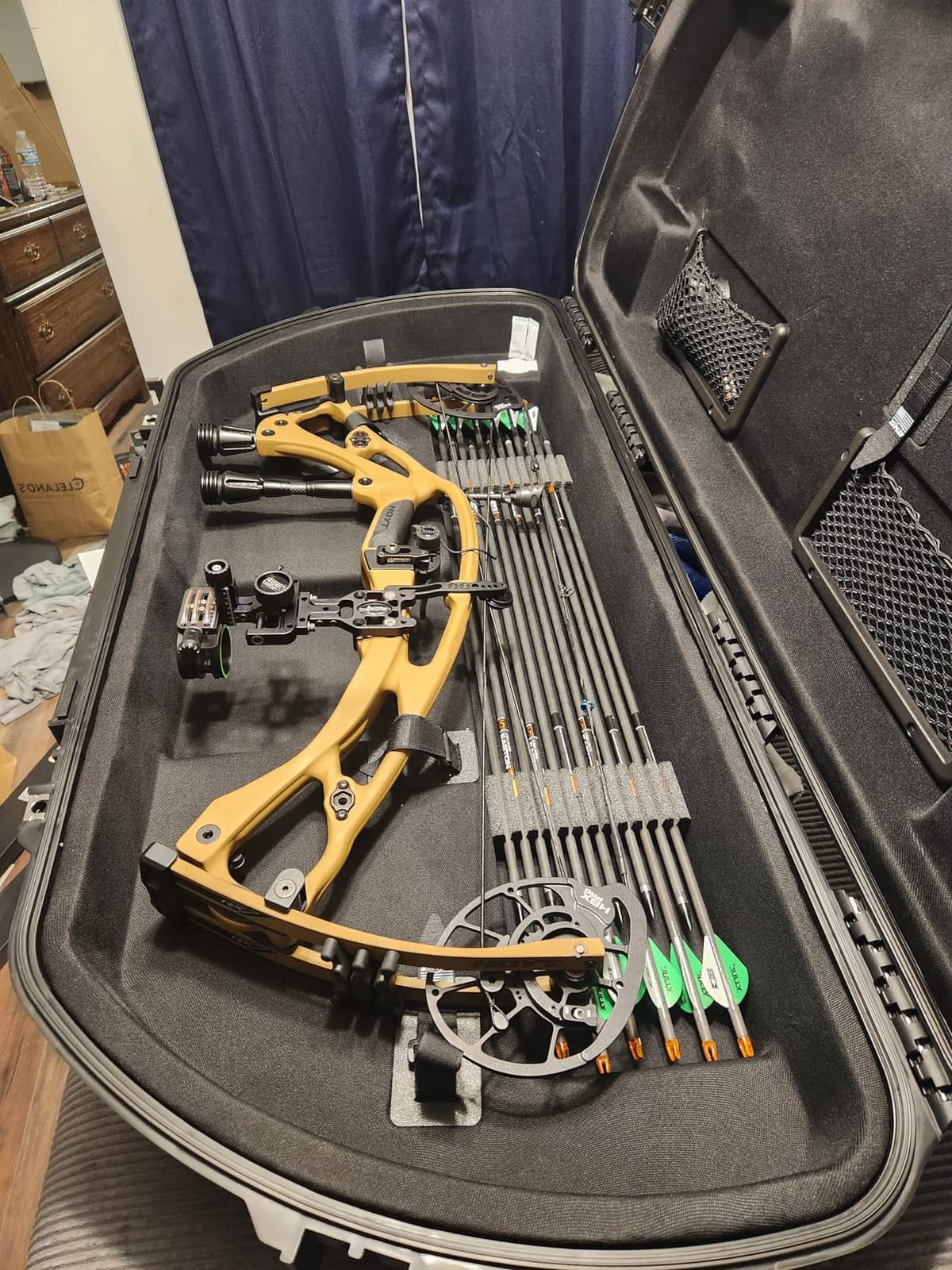 SKB Bow Case (Hard Shell Archery Bow Storage) customer photo 2
