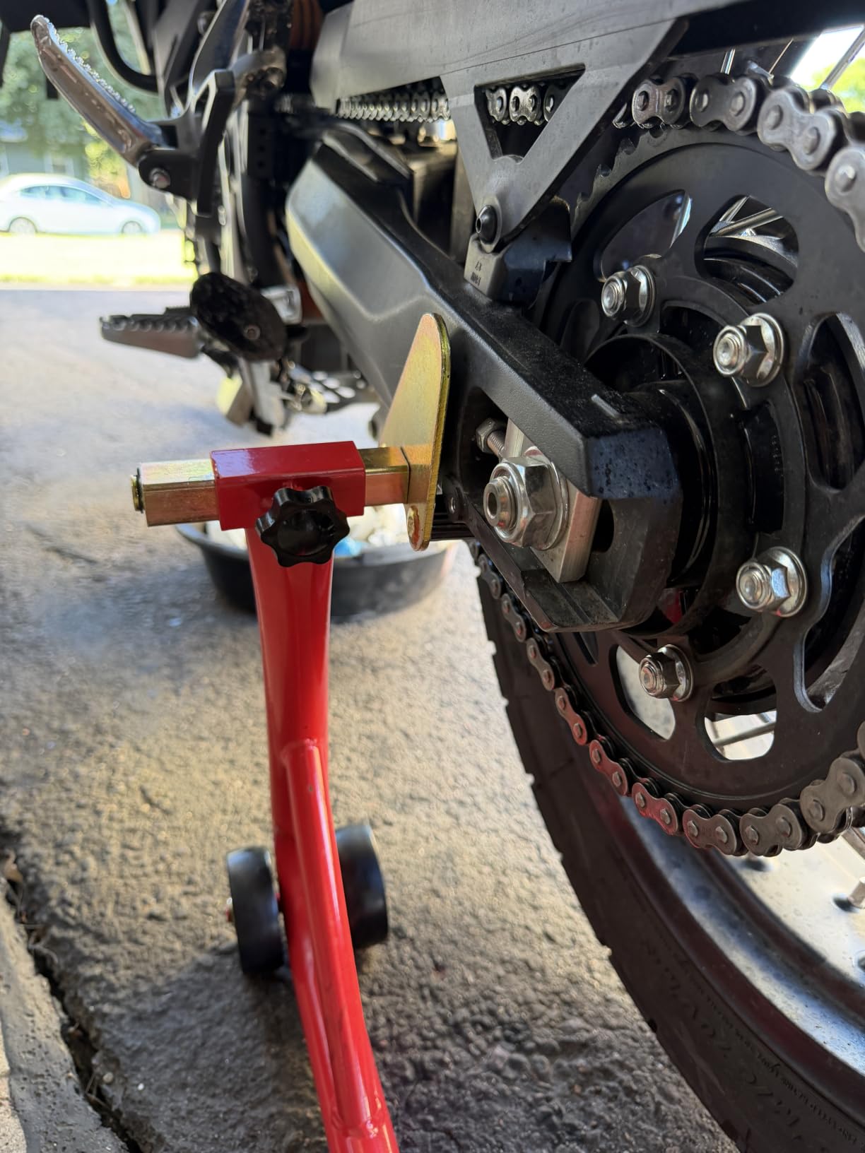 Jack Boss Motorcycle Stand Rear Combo Wheel Lift Stand, 500Lbs Capacity, Swingarm Spool Paddock Stand for Sport Bike, Fit for Yamaha, for Honda, Suitable for Kawasaki Black customer photo 1