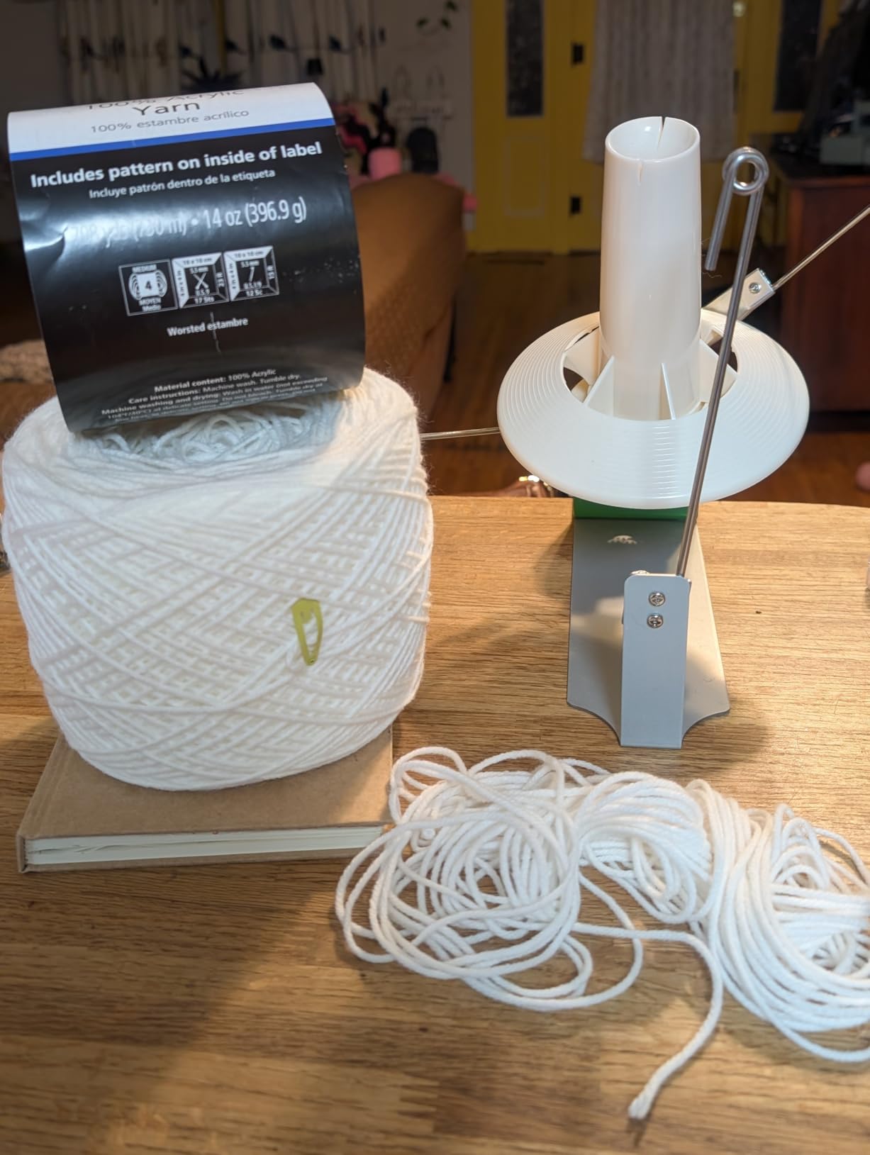 18oz Large Capacity Yarn Ball Winder, Hand Operated Yarn Baller, Bulk Yarn Cake Holder Spinner for Fiber Wool String Ball Crocheting Weaving, Tabletop Dual Rocker Arm Strong Clamp customer photo 2