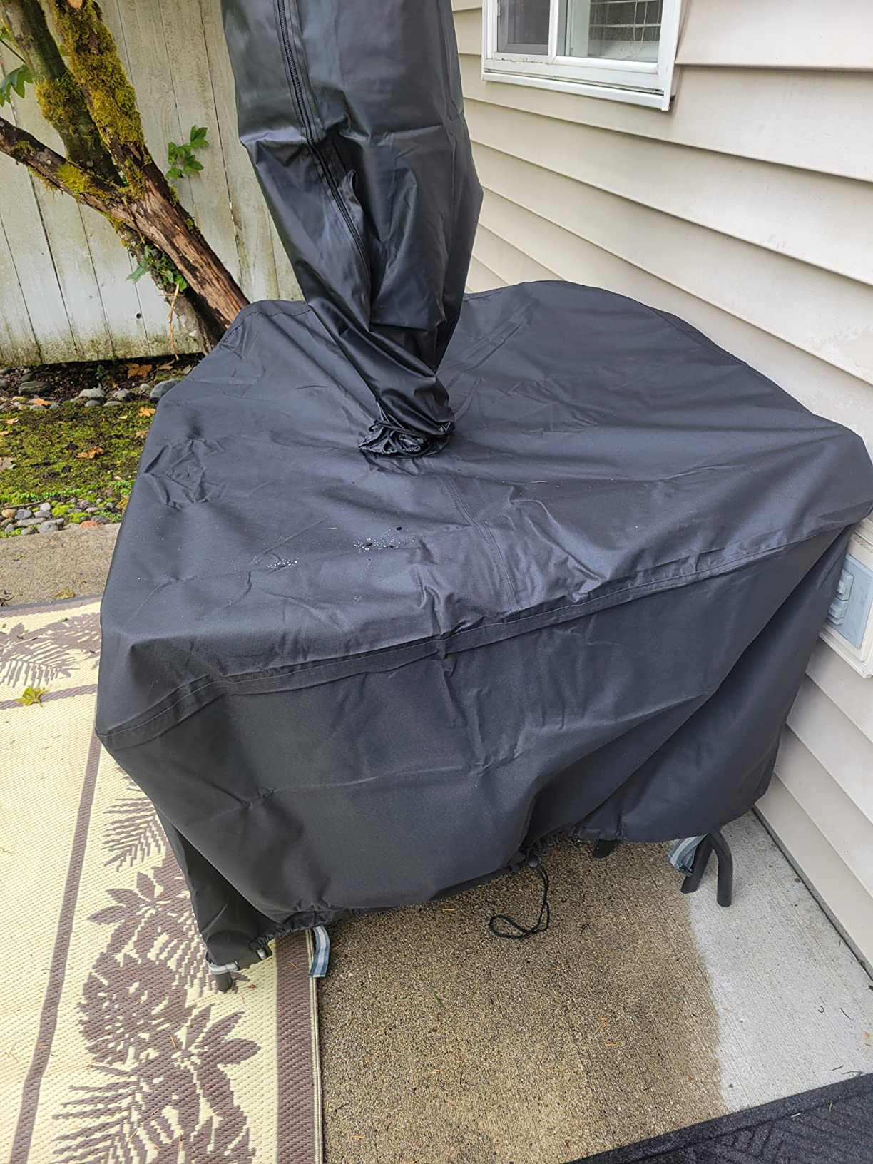 Patio Table Cover with Umbrella Hole Round, 42