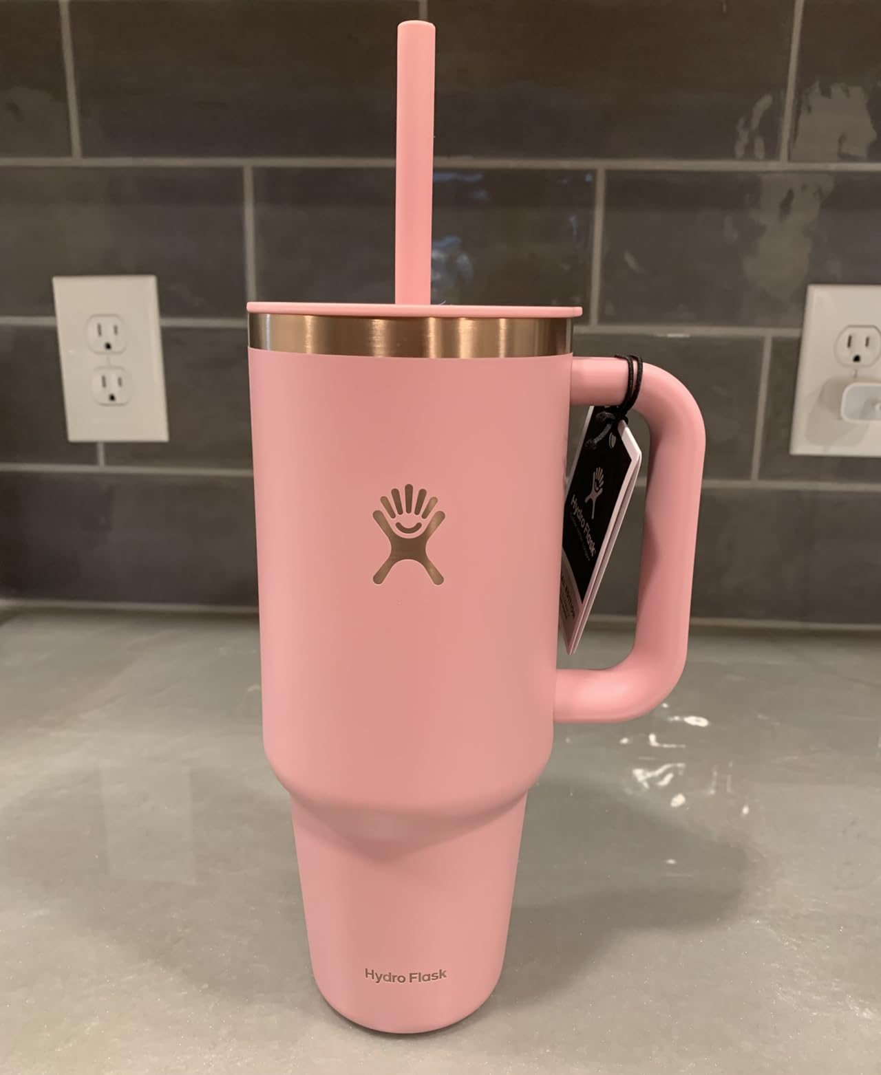 Hydro Flask 32 Oz Travel Tumbler with Handle, Lid and Straw - Insulated Stainless Steel in 32 Oz Sandy customer photo 2