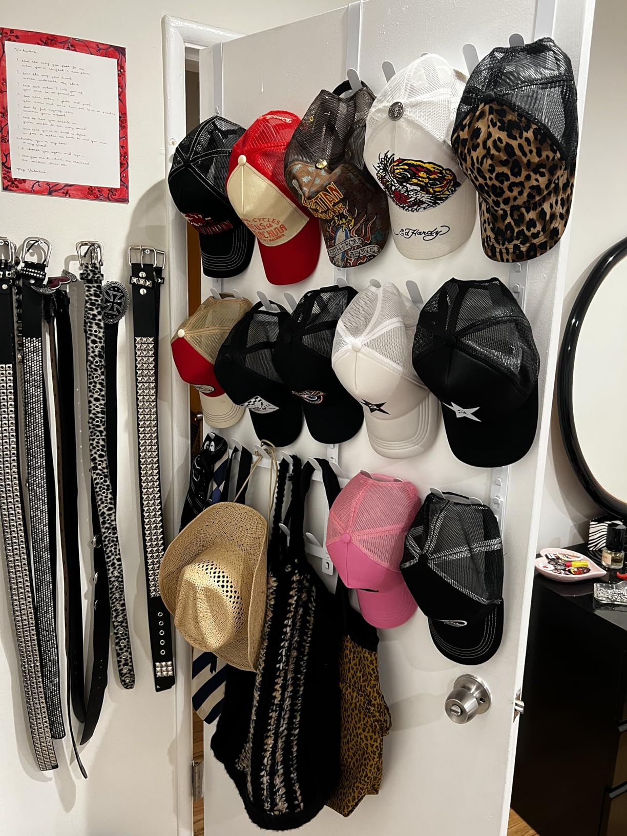 Evelots Rack for Purses, Belts, Jewelry, Ties, Hats - New Over the Door Organizer - Adjustable 8 Tier - 40 Hooks for Multi Uses - Easy Assembly - No Tools Needed - White Coated Sturdy Metal customer photo 1