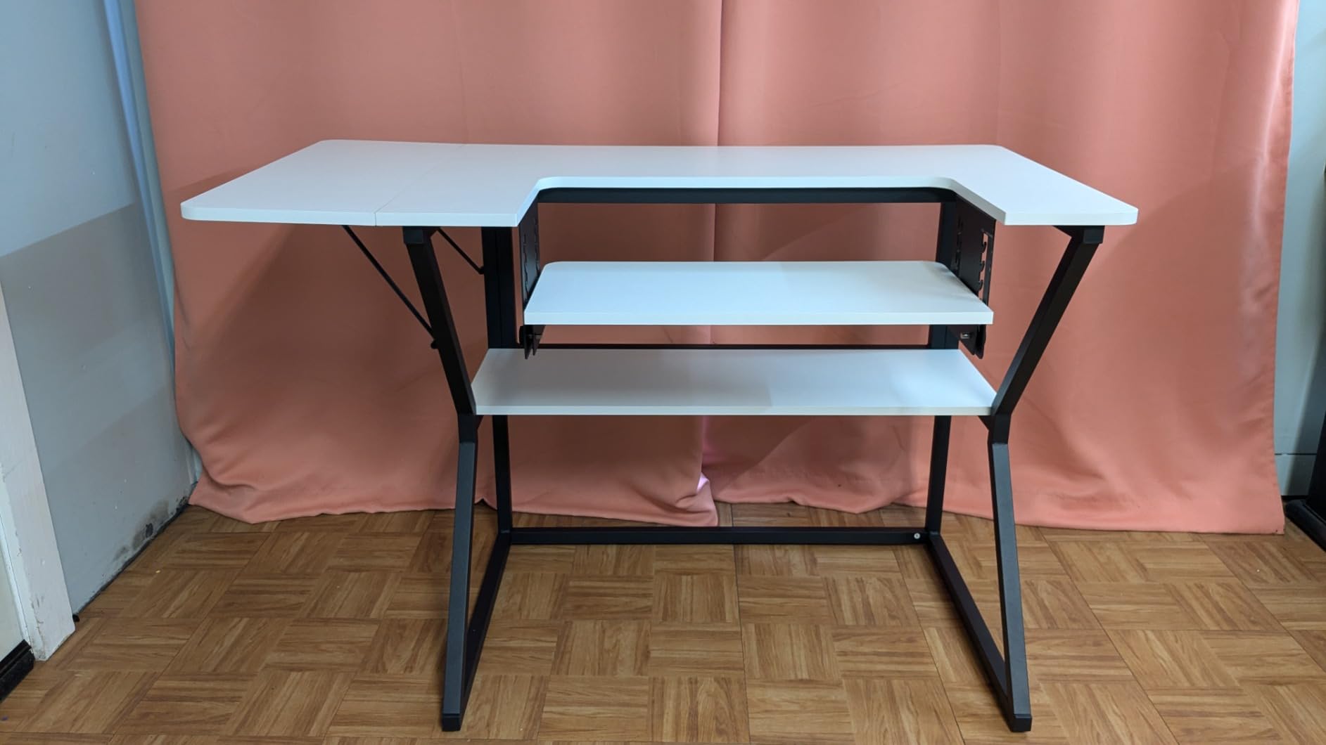 Sewing Table, Large Sewing Machine Table with Adjustable Platform and Storage Shelf - White customer photo 1