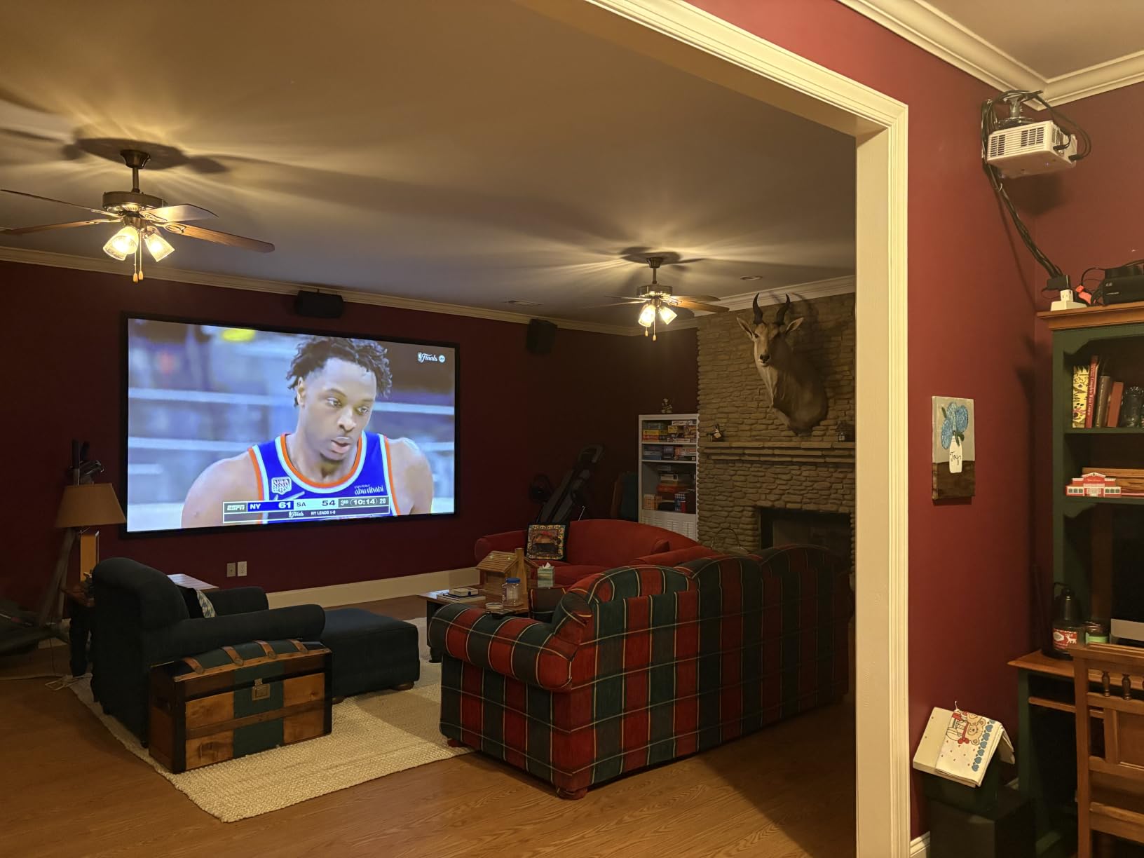 ViewSonic LS901-4K 4K UHD Laser Projector 5500 Lumens, HDR Home Theater customer photo 1