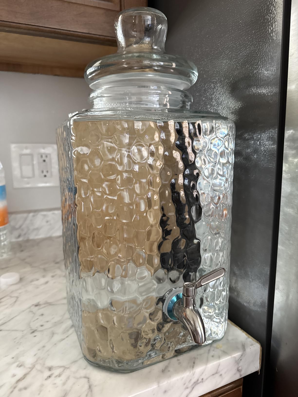 1 Pack 2.5 Gallon Glass Water Drink Dispenser for Parties | Hammered Glass Beverage Dispenser, Large Lemonade Iced Tea Jug Container with Leak Proof Spigot for Wedding, Buffet, Catering customer photo 1