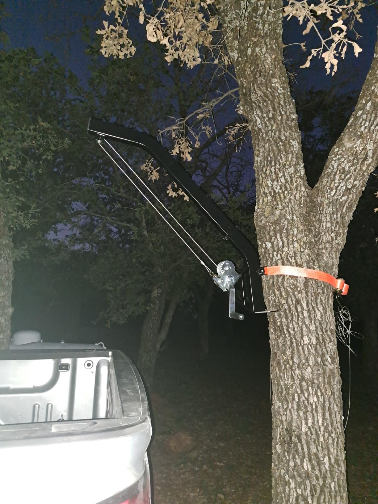 Tree Mounted Deer Hoist, 500LBS Hunting Game Hoist with Winch and Ratchet Strap, 23FT Steel Cable Heavy Duty Deer Hanger for Skinning, Field Dressing, Hanging Deer Feeder Hanger customer photo 2