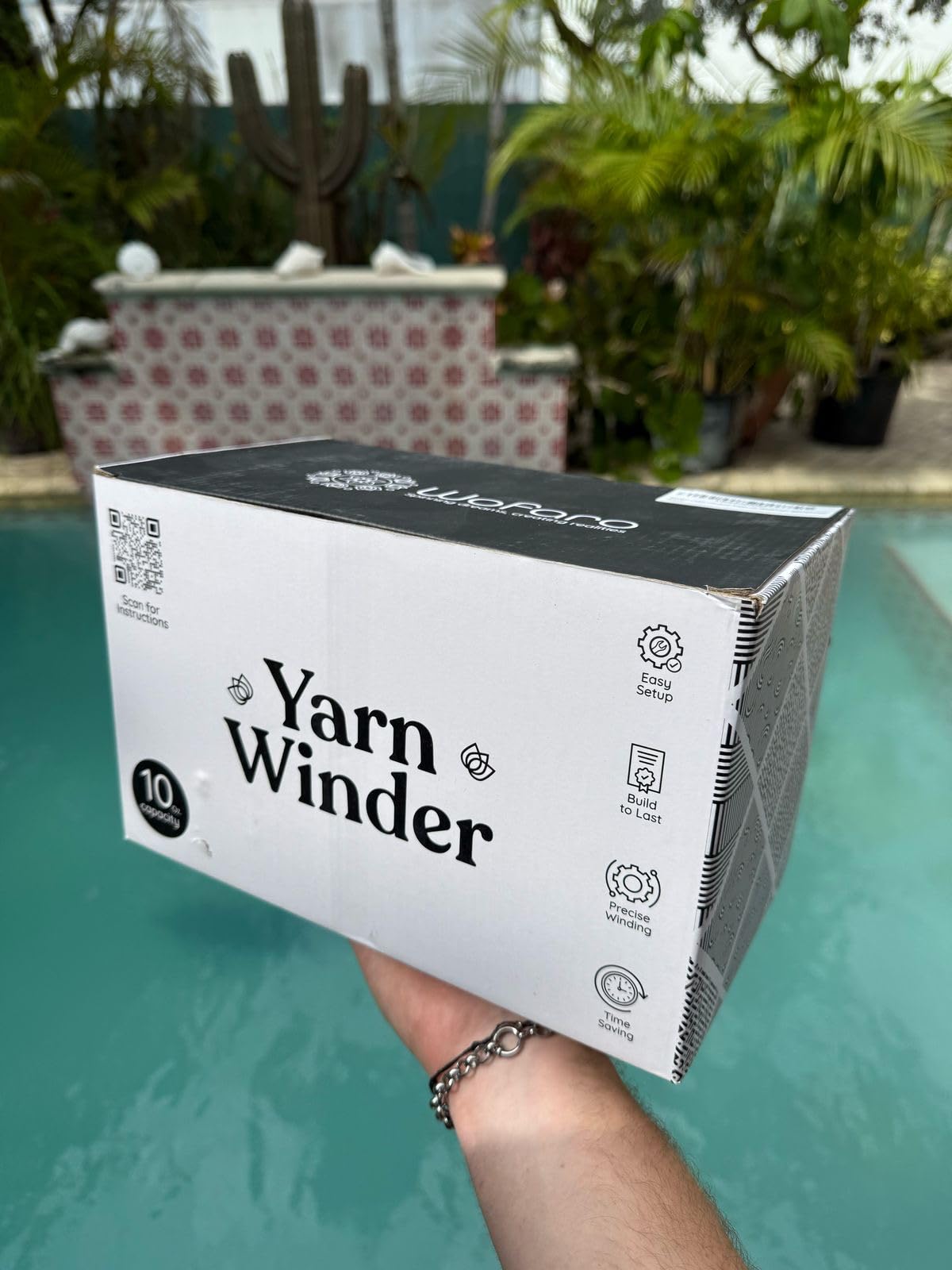 Large Capacity Yarn Ball Winder & Spinner. Hand-Operated Winder for Crocheting & Knitting, Supports 10 oz Yarn Capacity, Ideal for Crafters. customer photo 1