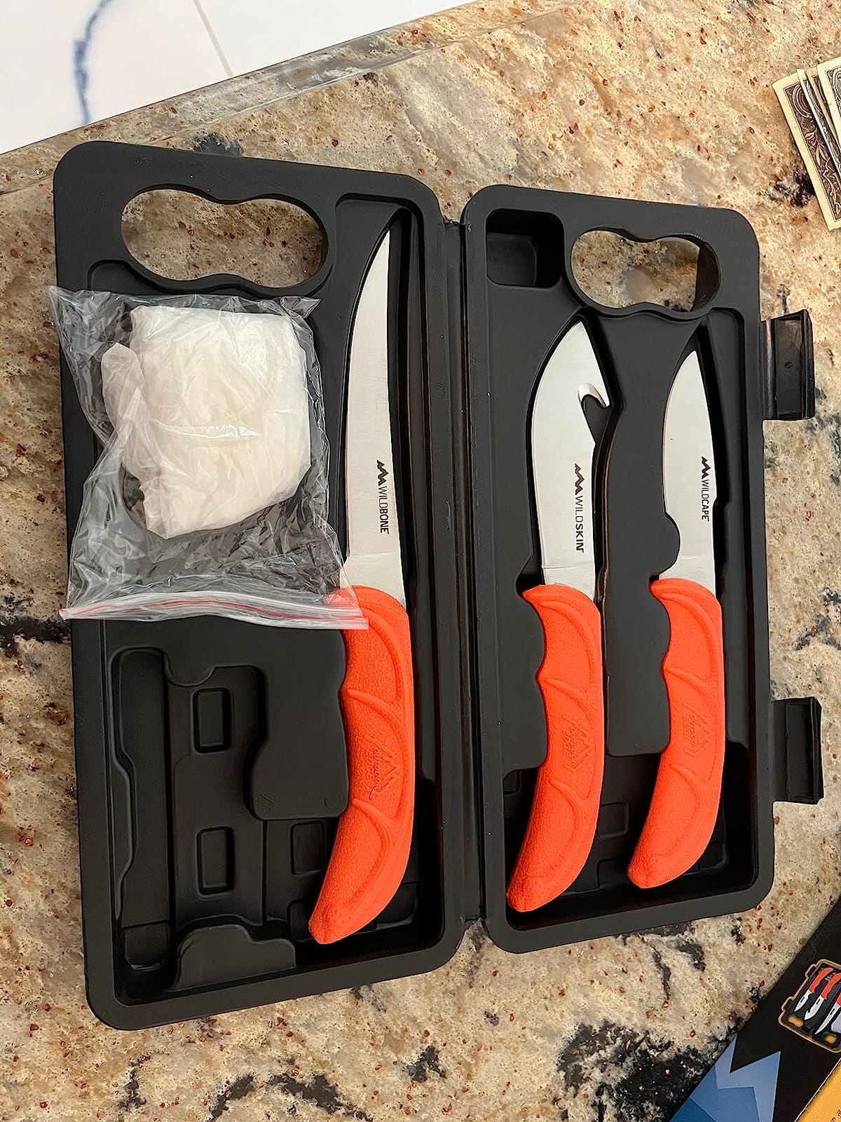 OUTDOOR EDGE Wild Roll Pack - 5-Piece Hunting Kit & Game Processing Set - Includes Gut Hook Skinning Knife, Caping Knife, Boning Blade & Two Stage Sharpener customer photo 1