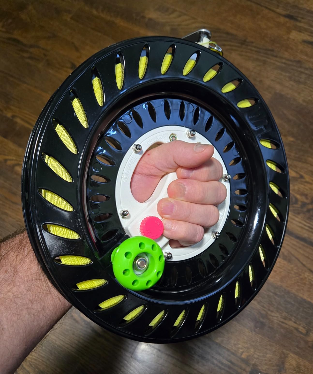 Kite Reel for Adults, 10.3 inches Dia with 2600 ft Kite String (Black) | Kites Line Winder with Lock and Connector, Kite String Spool for Adults customer photo 1