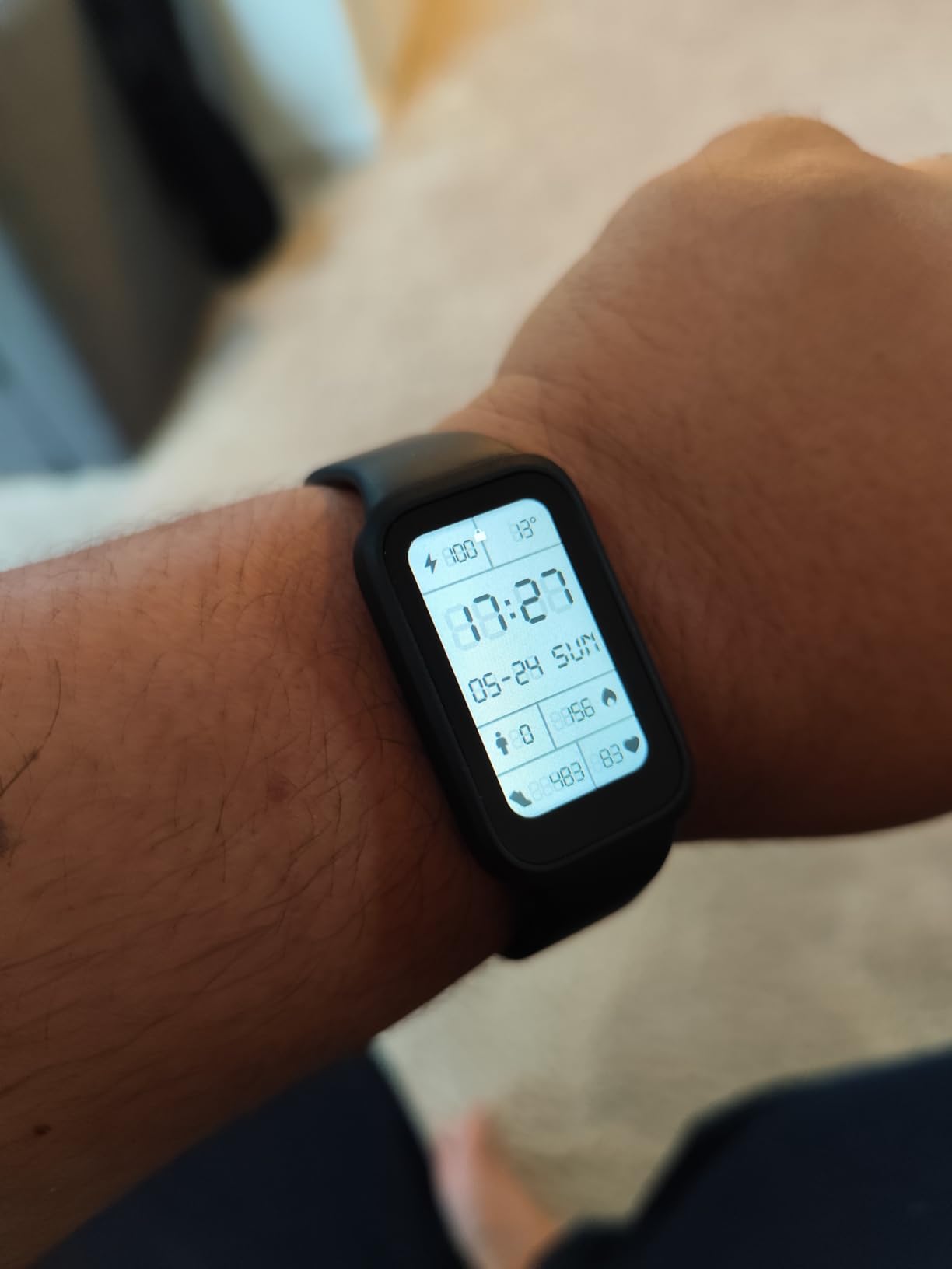 XIAOMI Smart Band Active Global Version 1.47'' Display 18-Day Battery Life Modes All-Day Health and Fitness Monitoring 5ATM (9 Active Black) customer photo 2