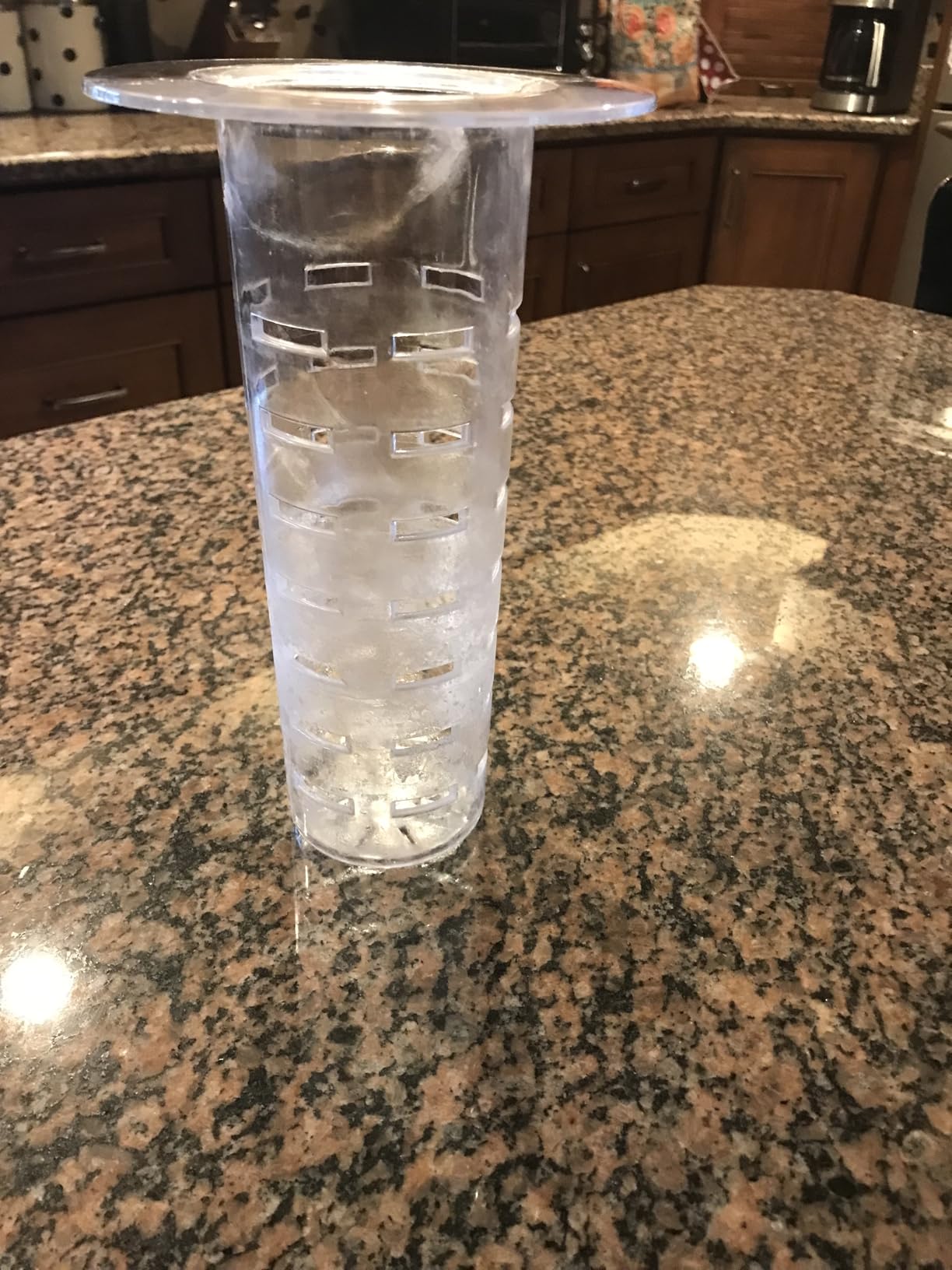 2 Gallon Glass Drink Dispenser, Beverage Dispenser with Stand, Lemonade Dispenser with 304 Stainless Steel Spigot Leakproof for Entertaining Guests, Picnic, Hosting Parties customer photo 1